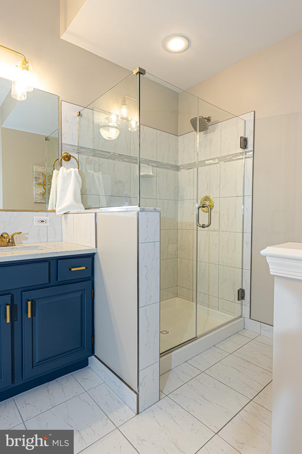 CROSSPOINTE - Residential