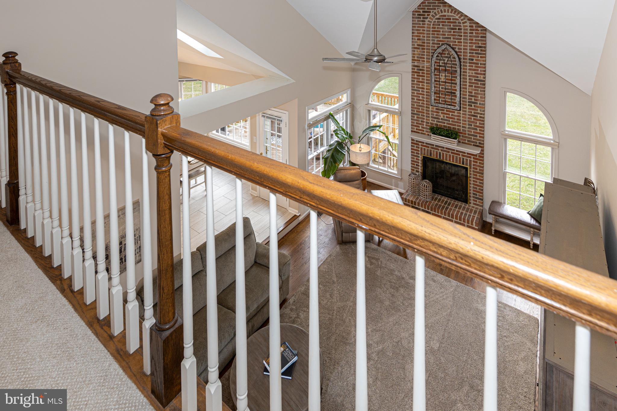 CROSSPOINTE - Residential