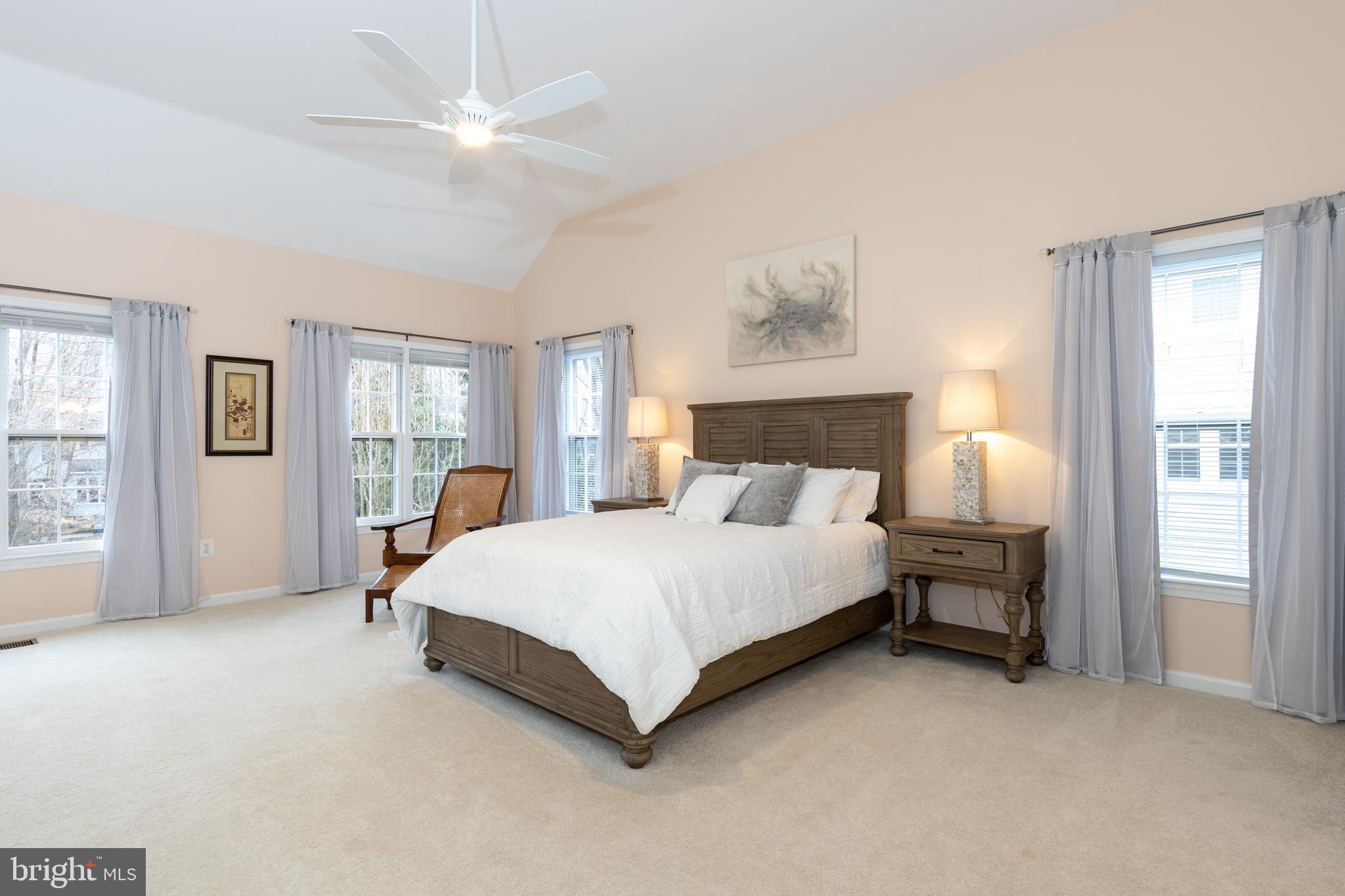 CROSSPOINTE - Residential