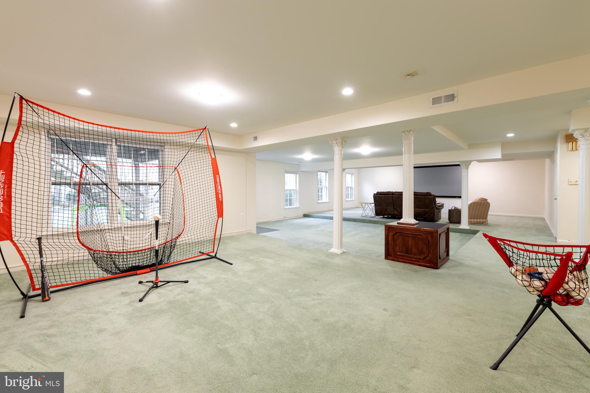 CROSSPOINTE - Residential