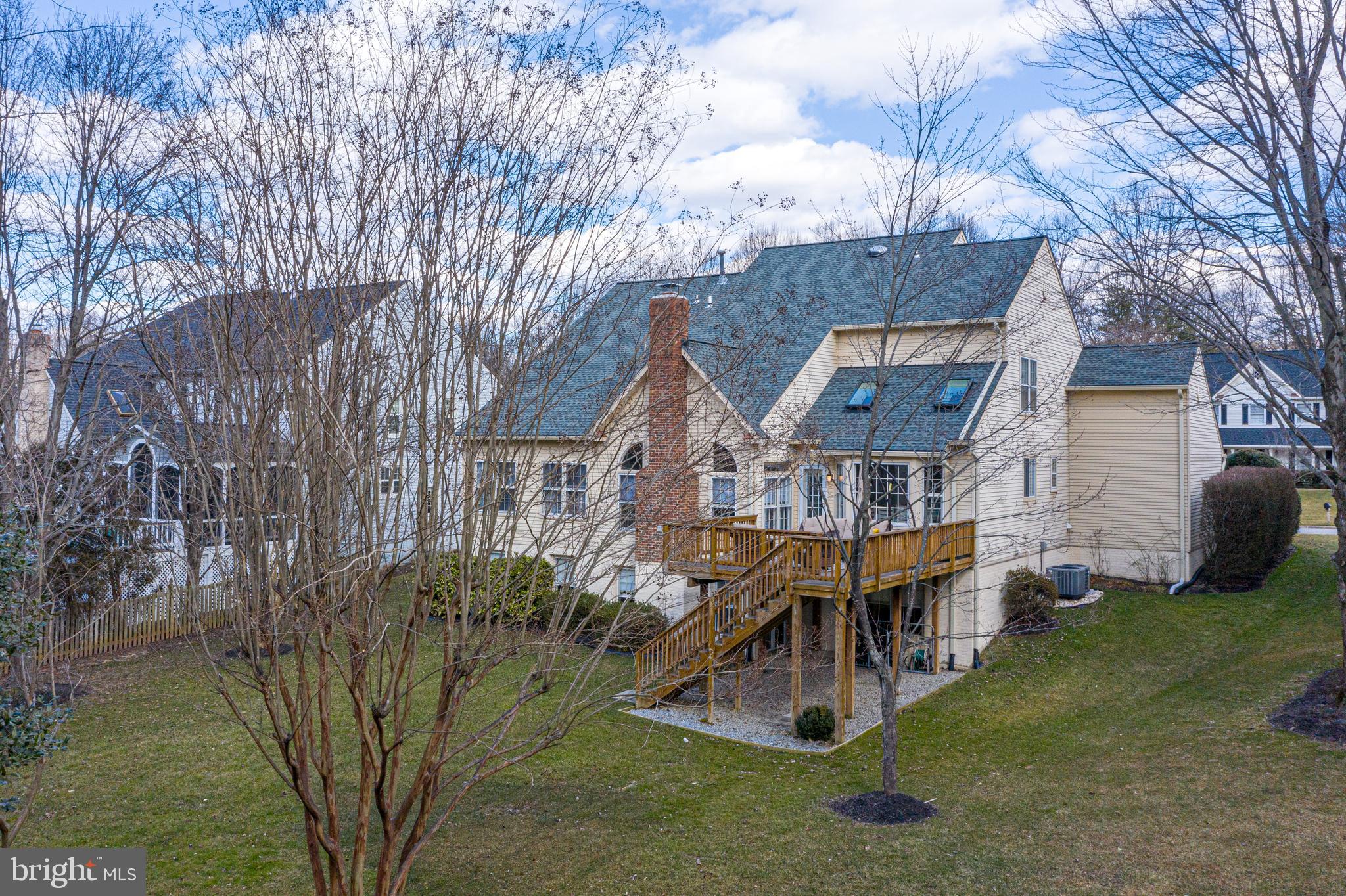 CROSSPOINTE - Residential