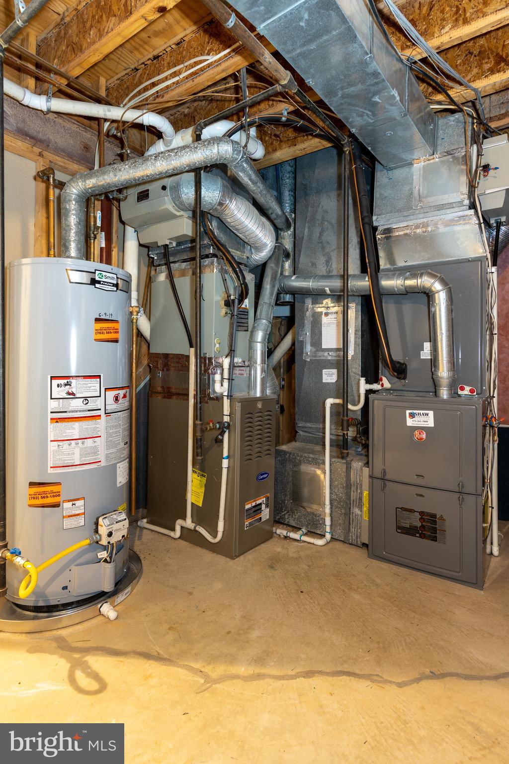 CROSSPOINTE - Residential