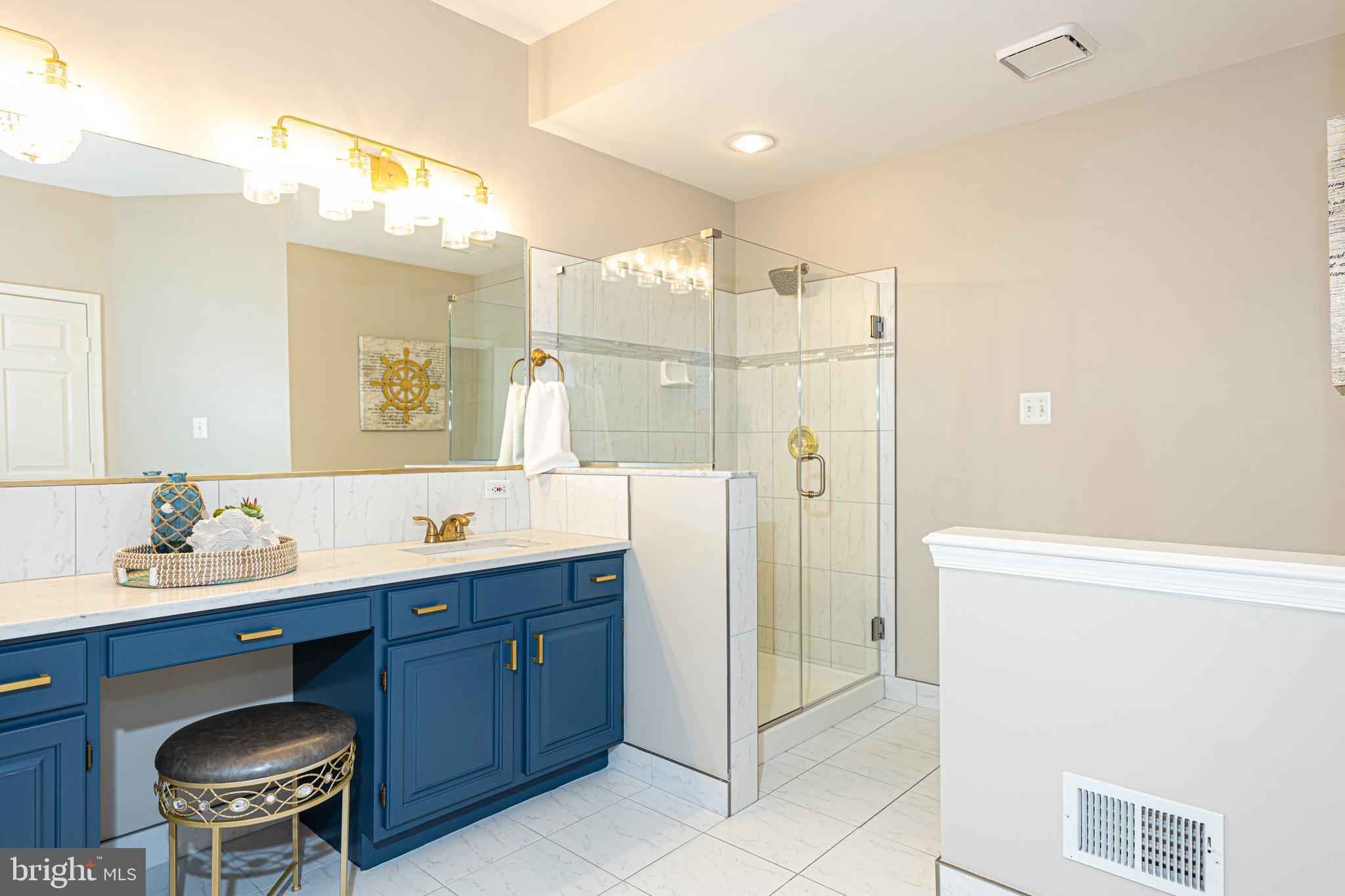 CROSSPOINTE - Residential