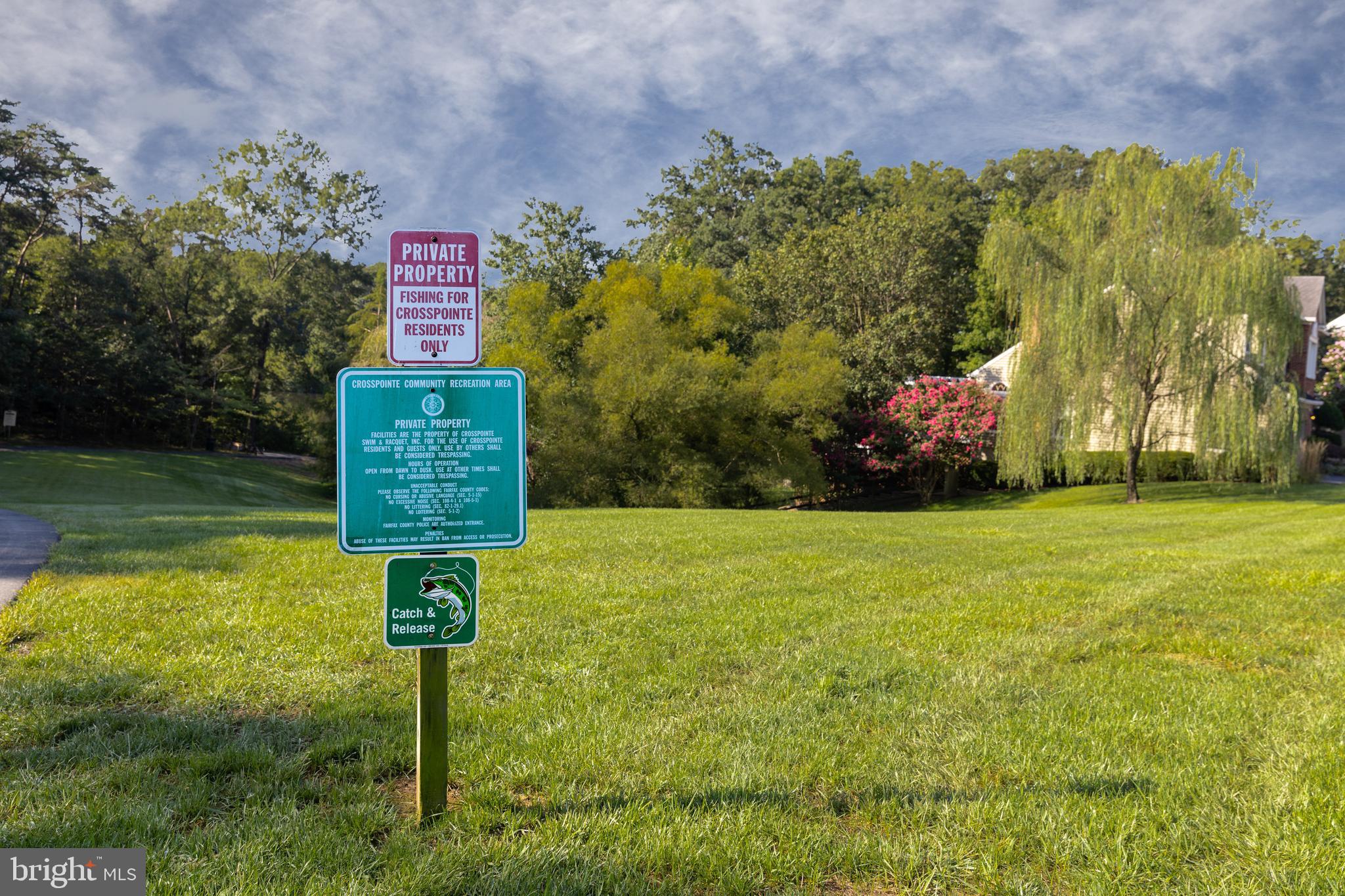 CROSSPOINTE - Residential