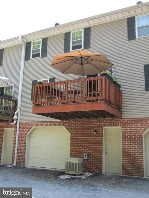 COOL CREEK CONDOS - Residential