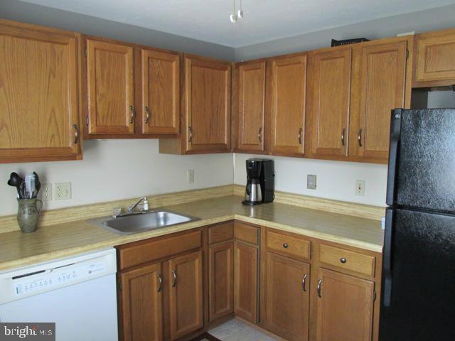 COOL CREEK CONDOS - Residential