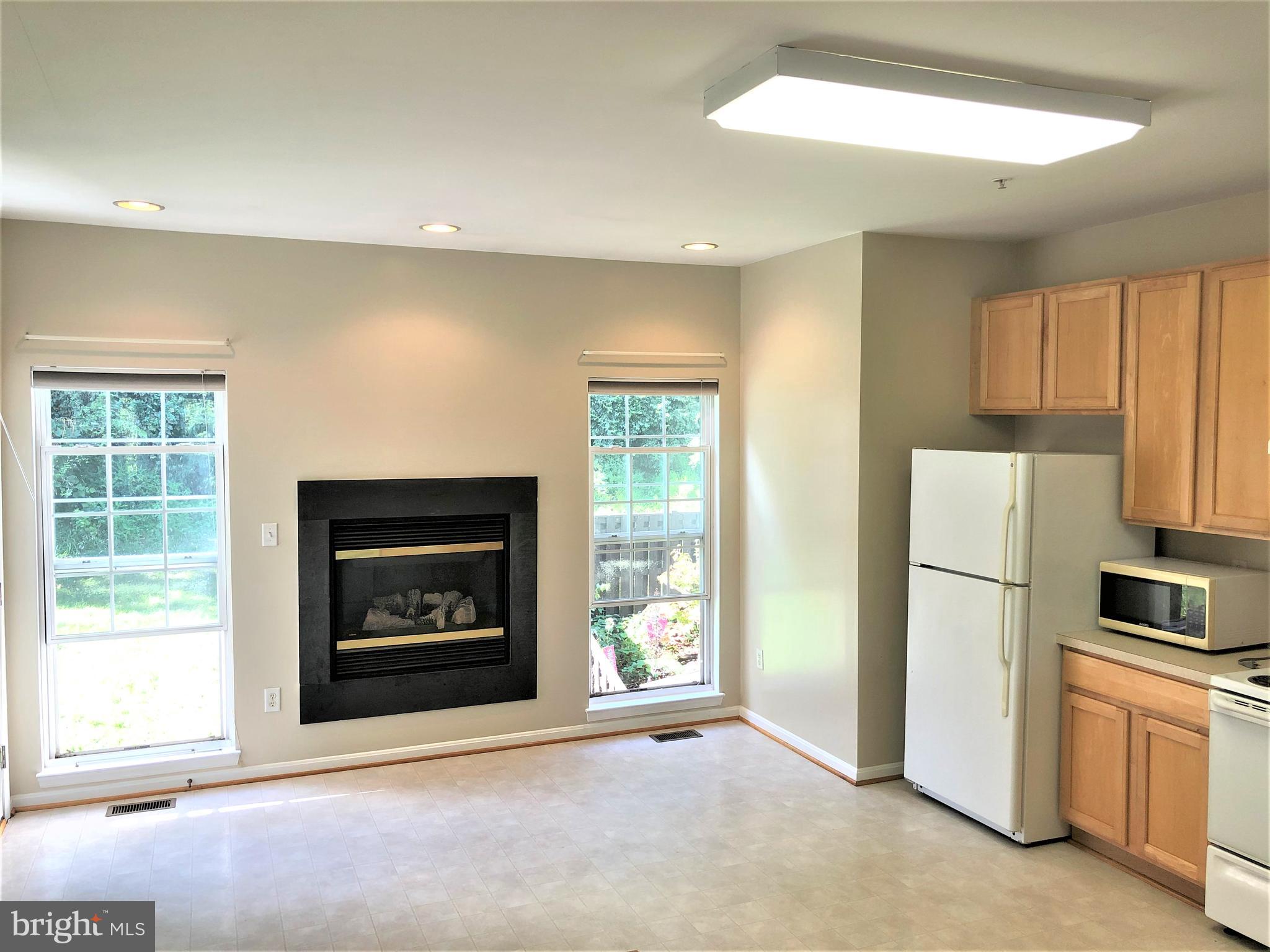 OVERLOOK - Residential Lease