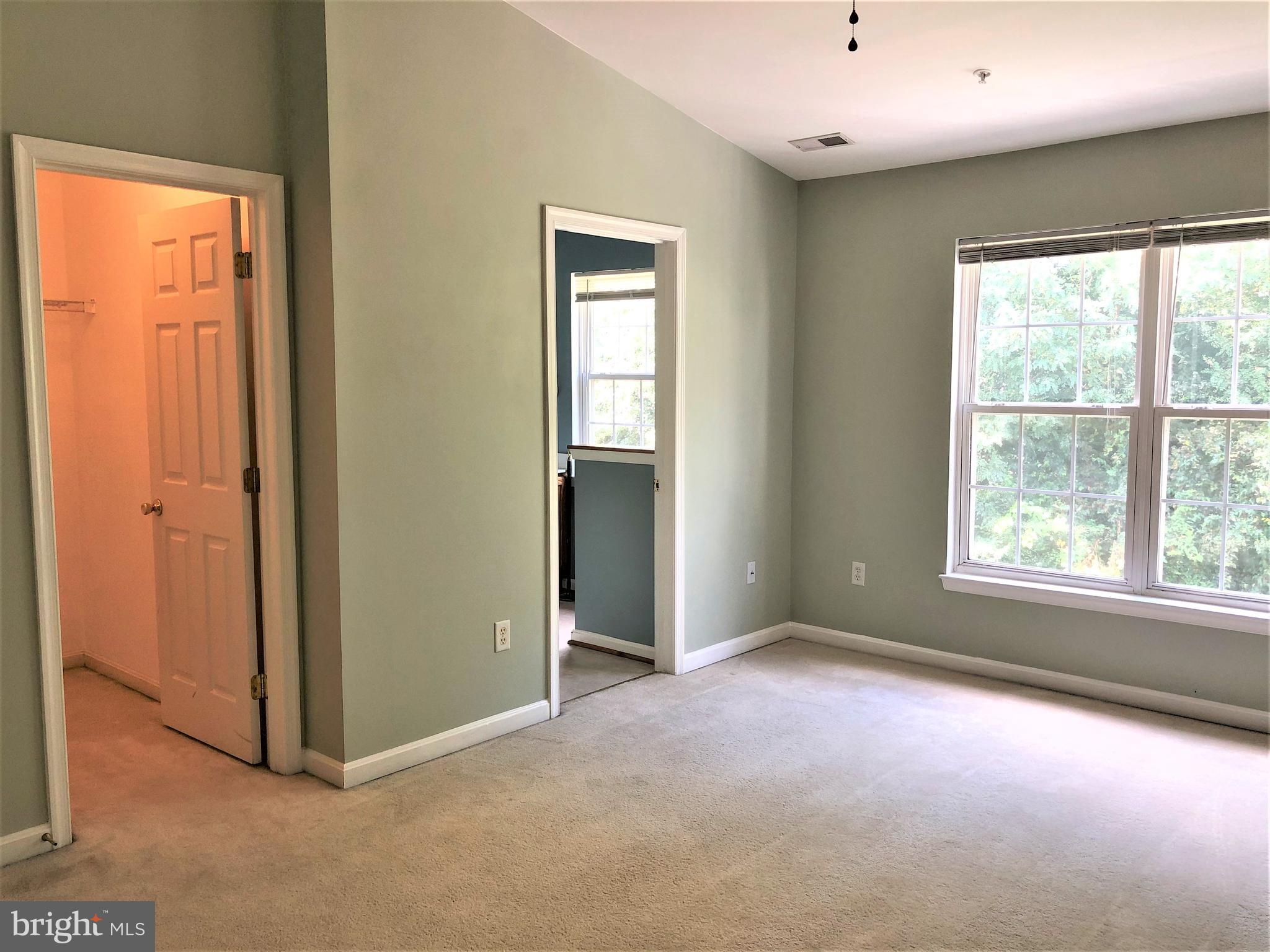 OVERLOOK - Residential Lease