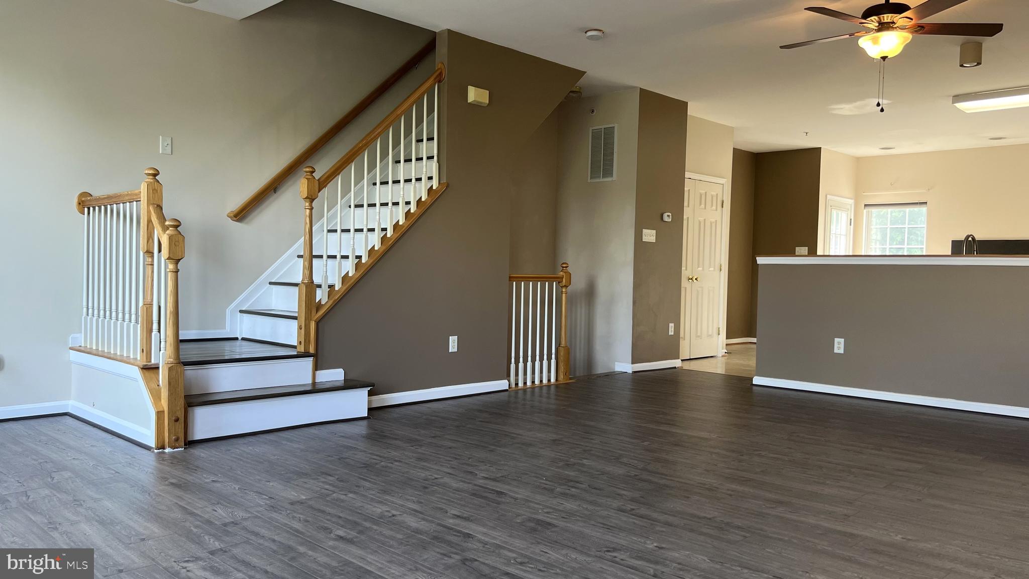 OVERLOOK - Residential Lease