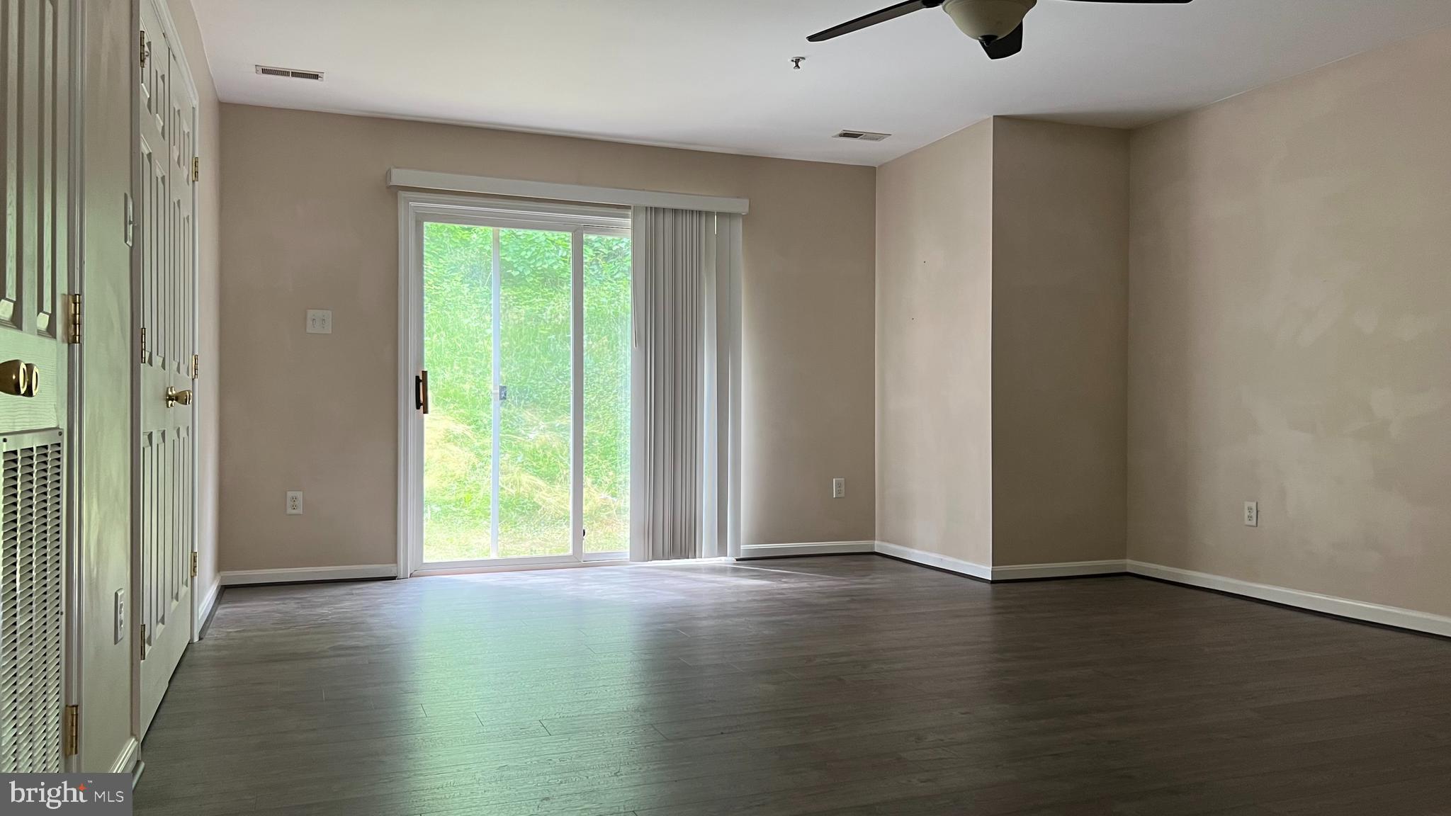 OVERLOOK - Residential Lease