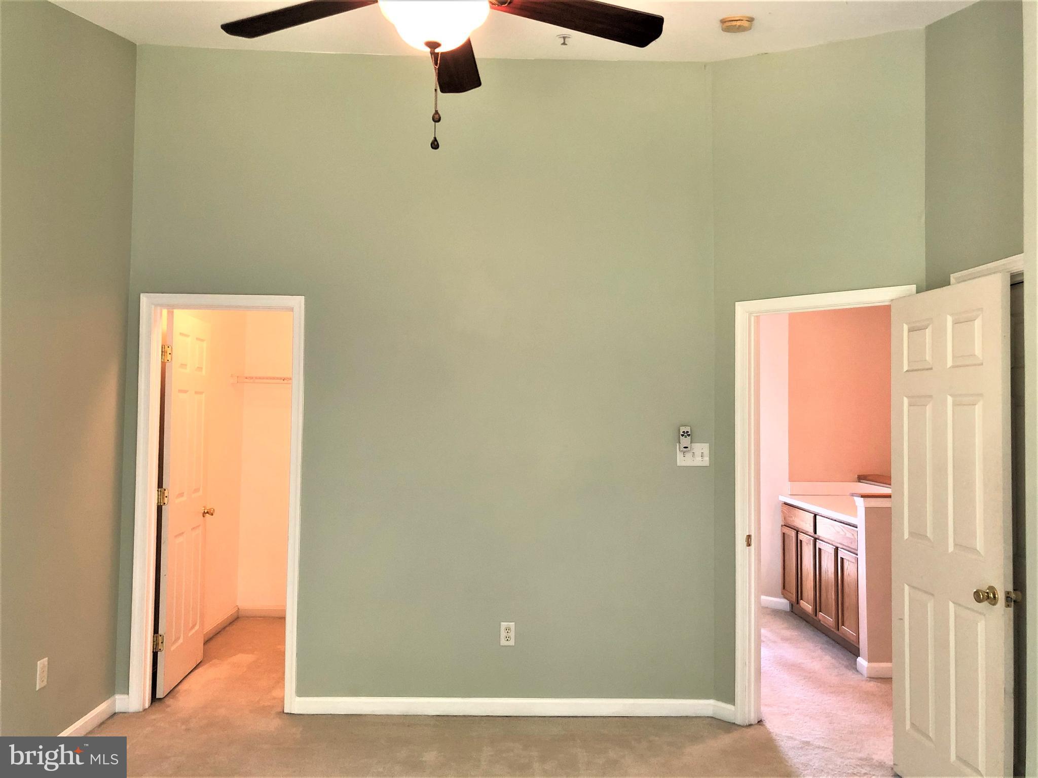 OVERLOOK - Residential Lease