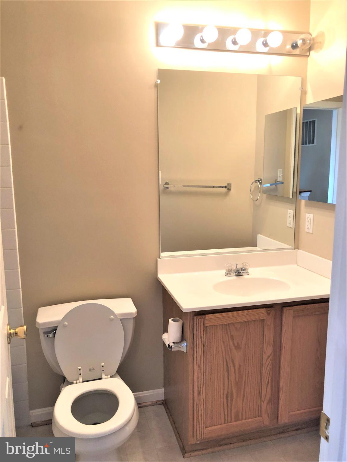 OVERLOOK - Residential Lease