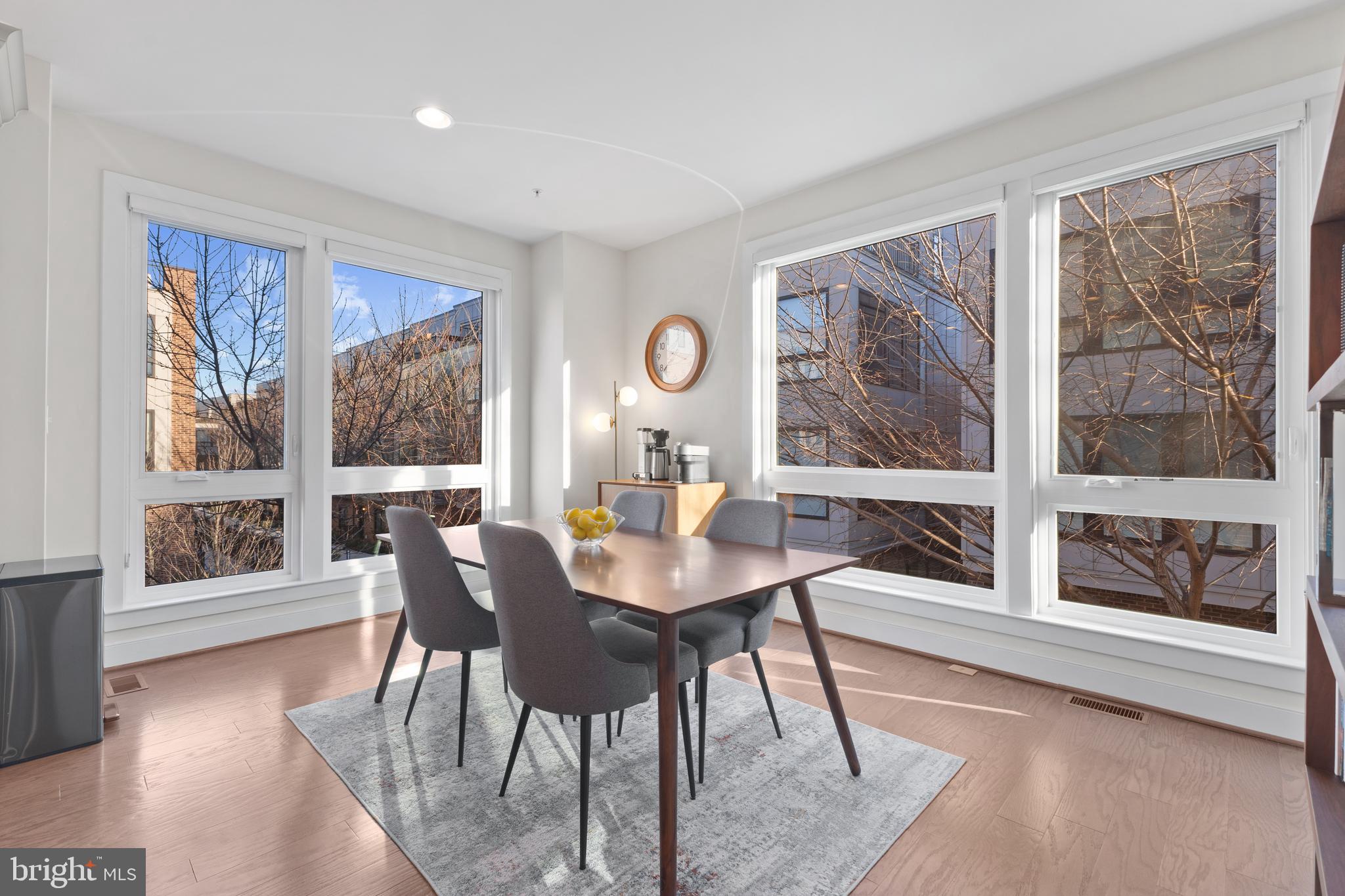 CAMERON PARK - Residential