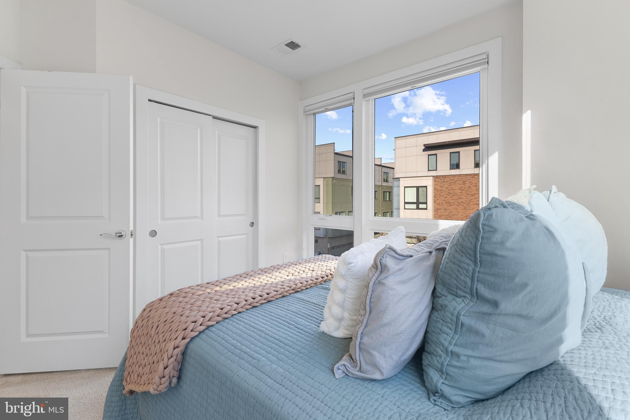 CAMERON PARK - Residential