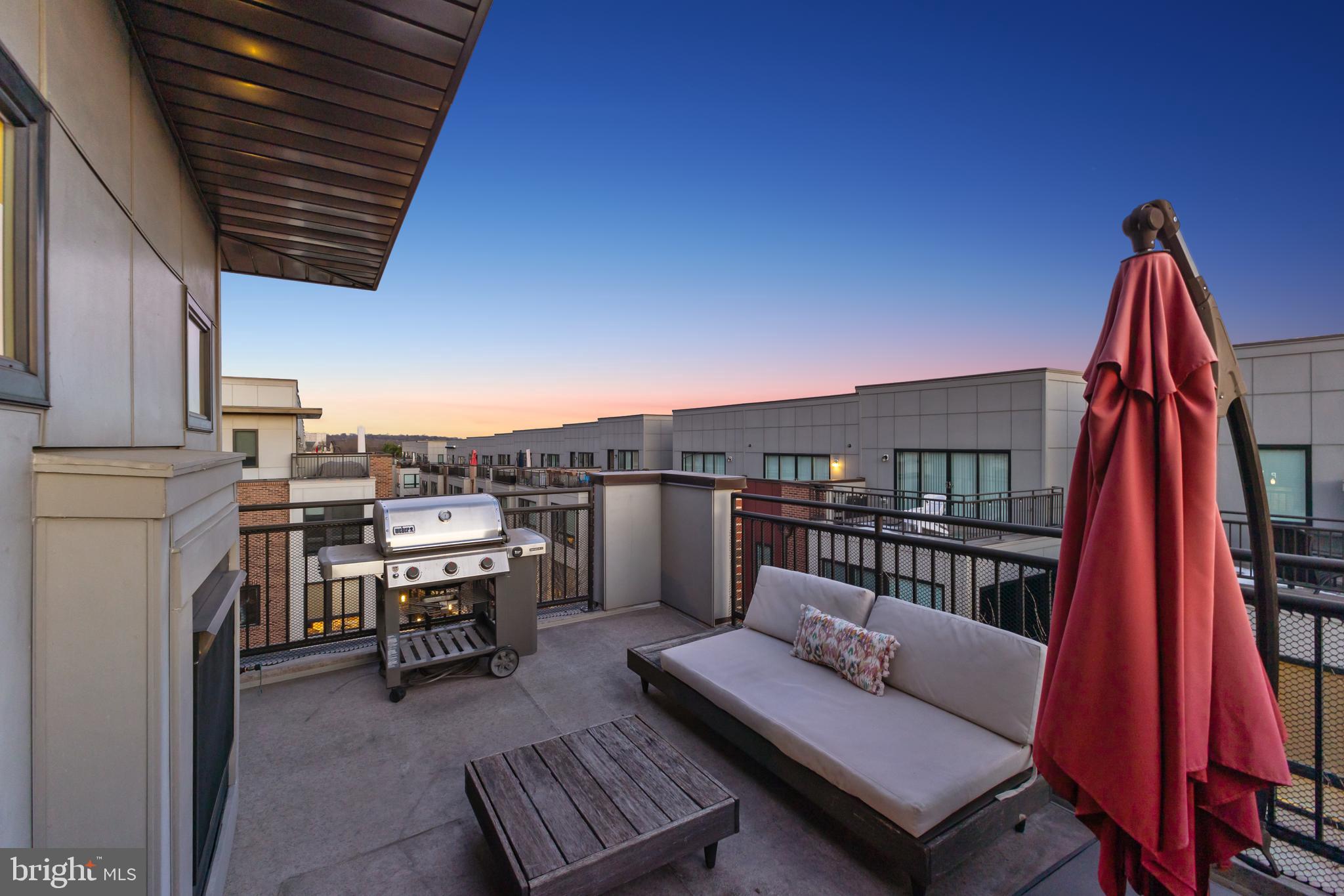 CAMERON PARK - Residential