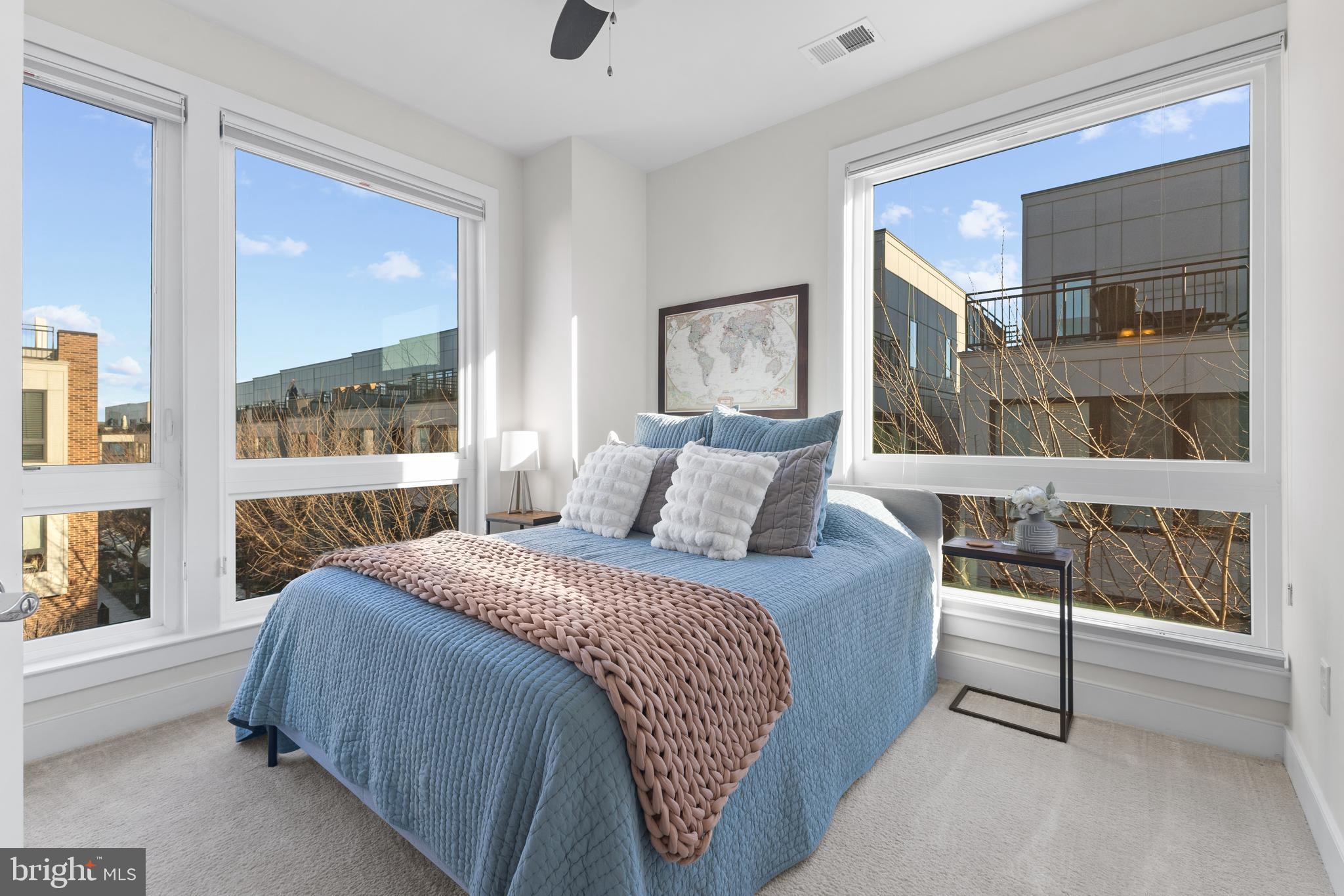 CAMERON PARK - Residential