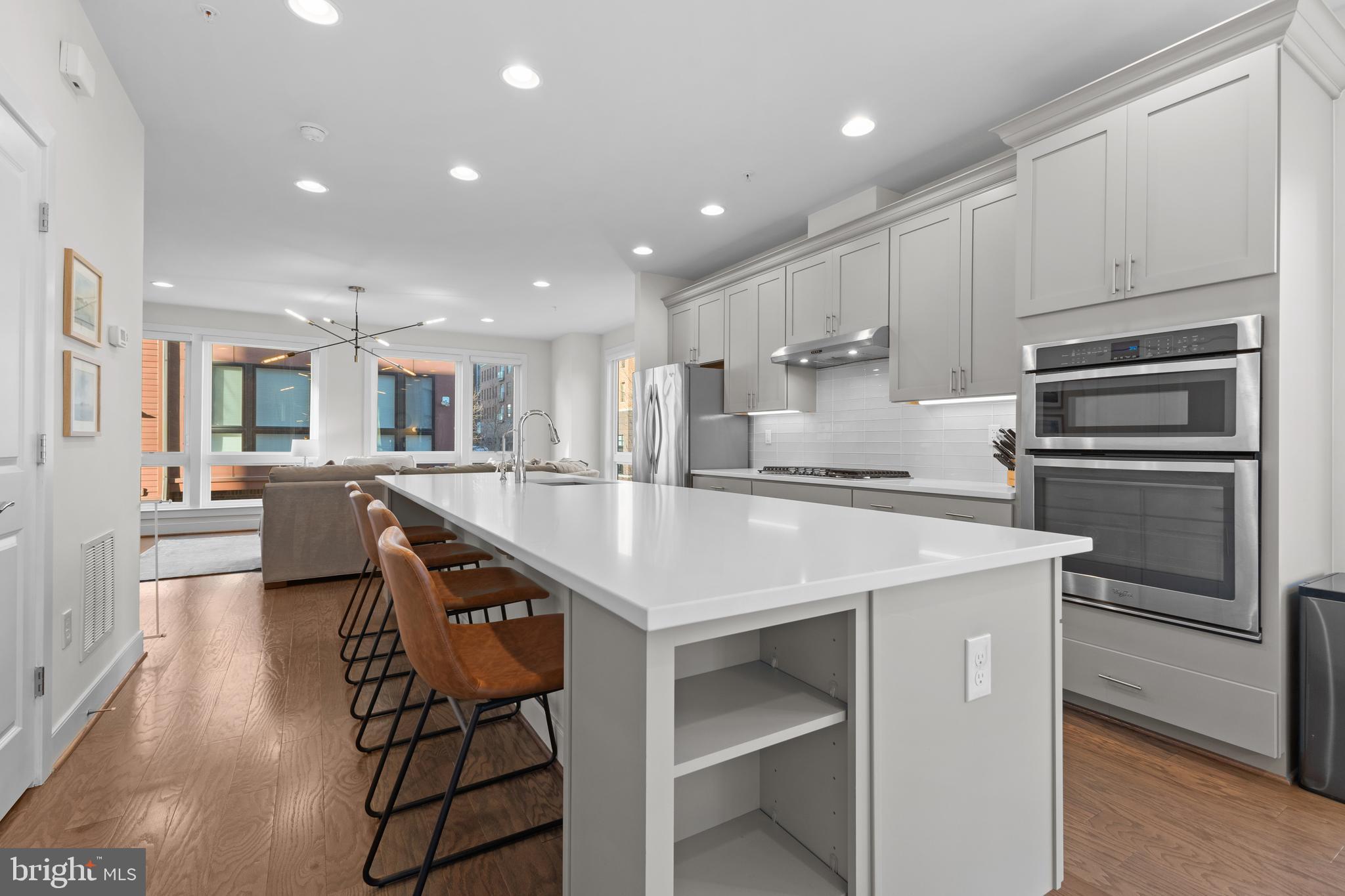 CAMERON PARK - Residential