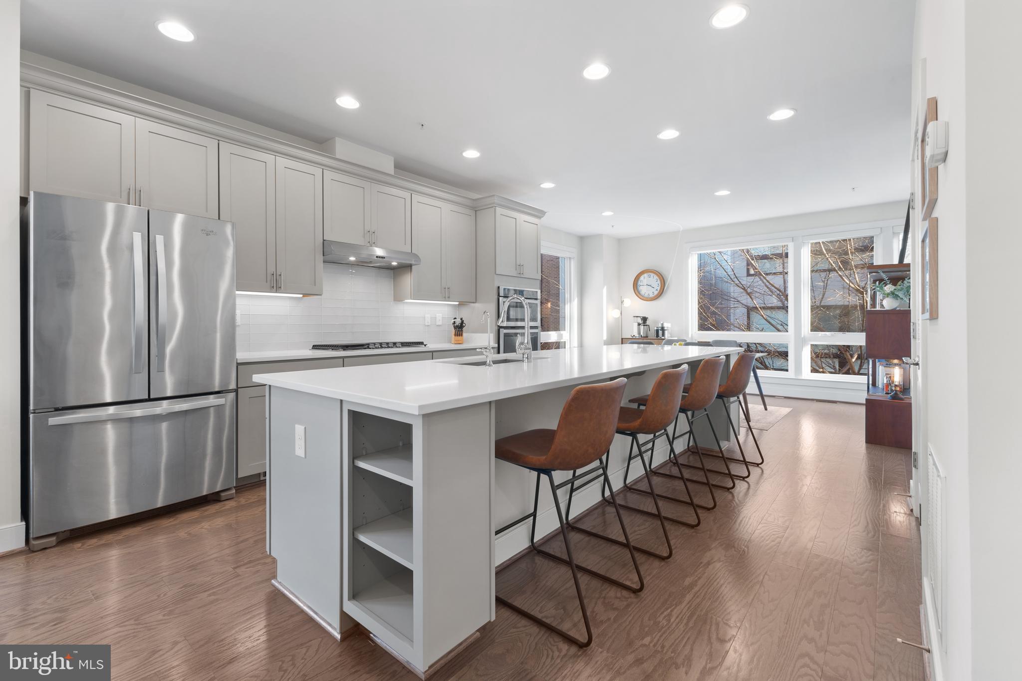 CAMERON PARK - Residential