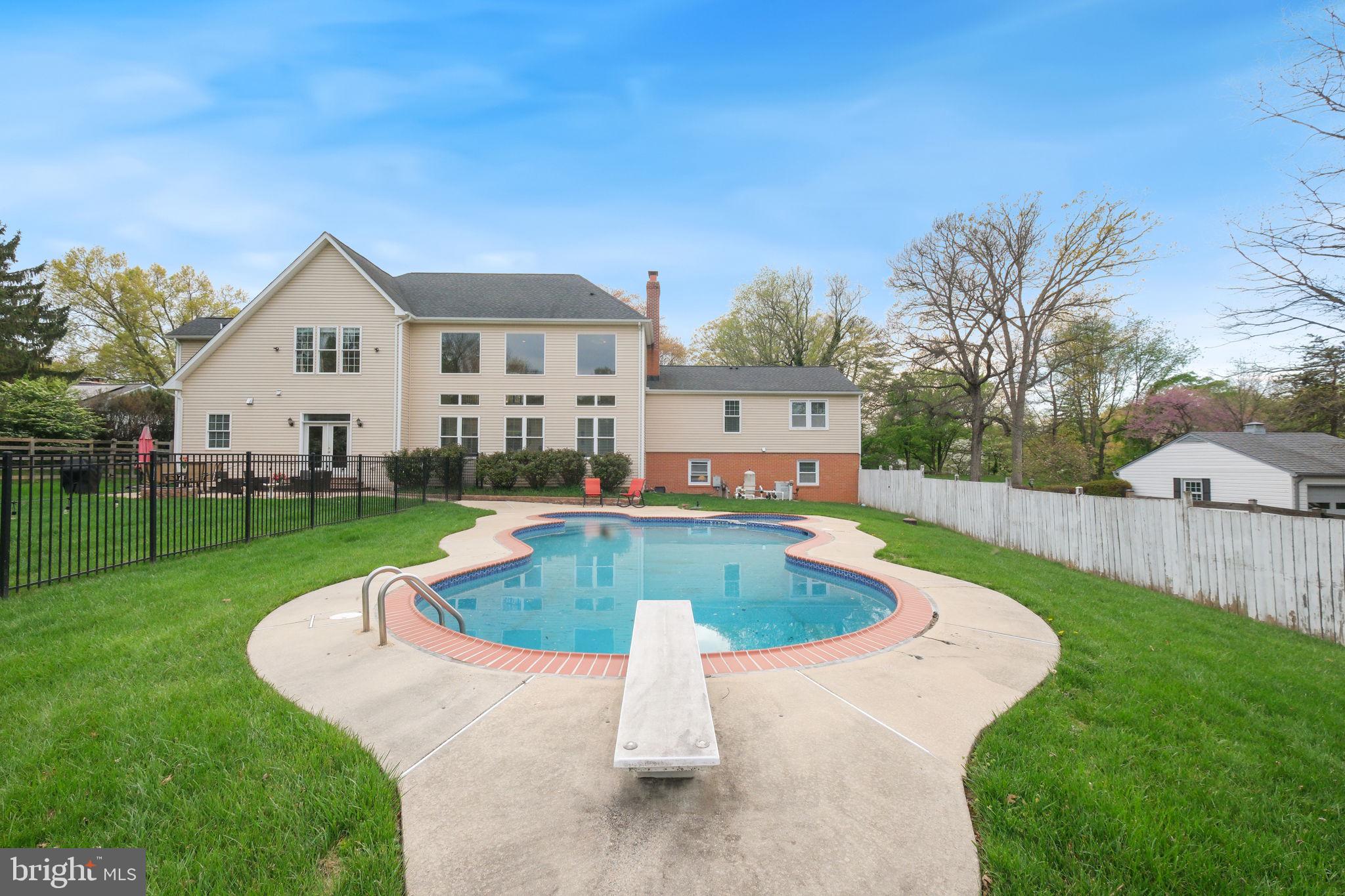 ANCIENT OAK - Residential