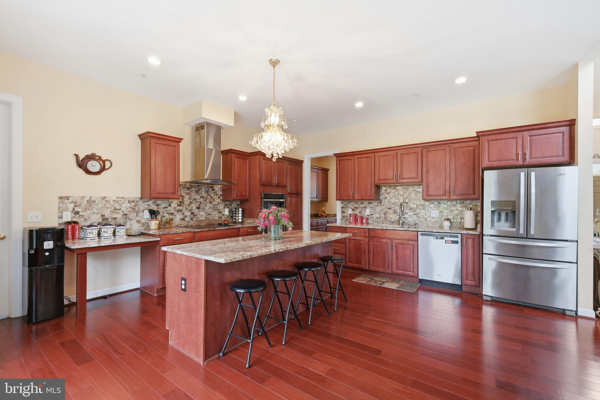 ANCIENT OAK - Residential