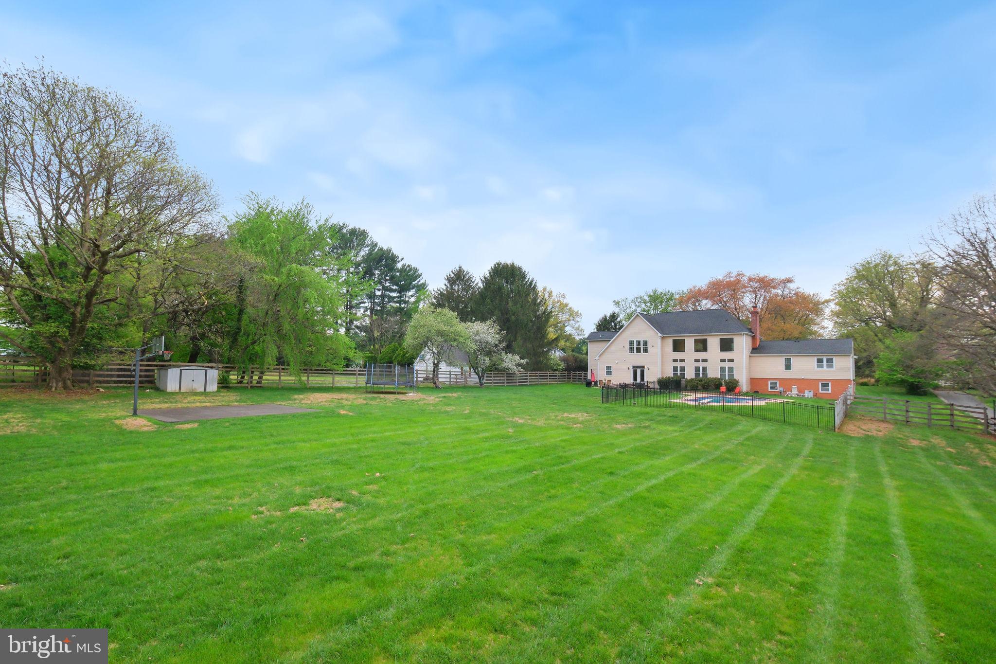 ANCIENT OAK - Residential