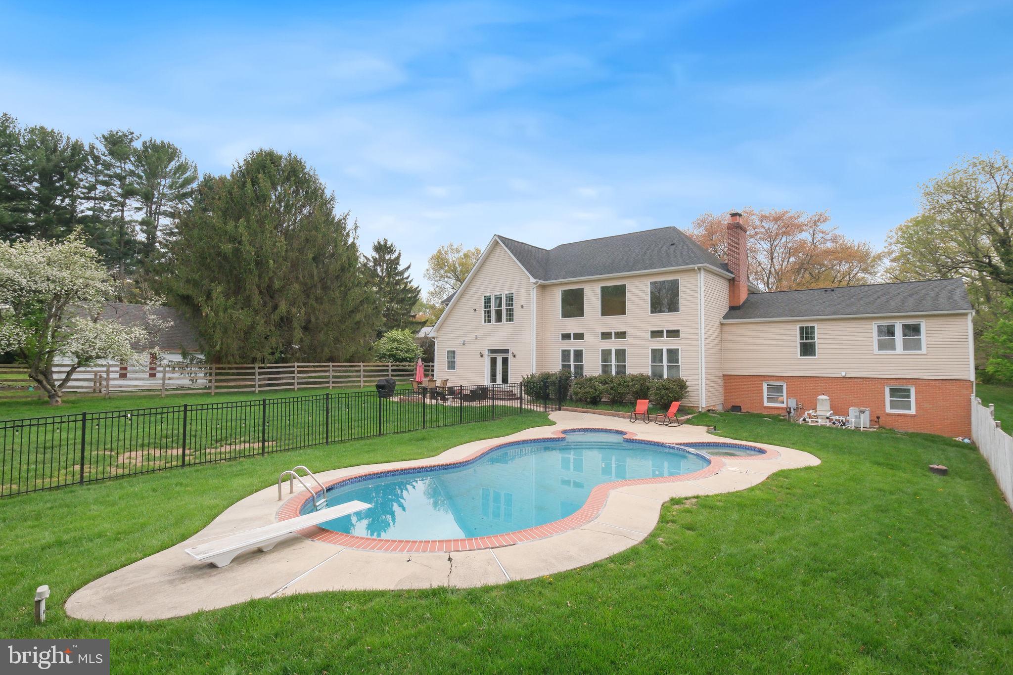 ANCIENT OAK - Residential