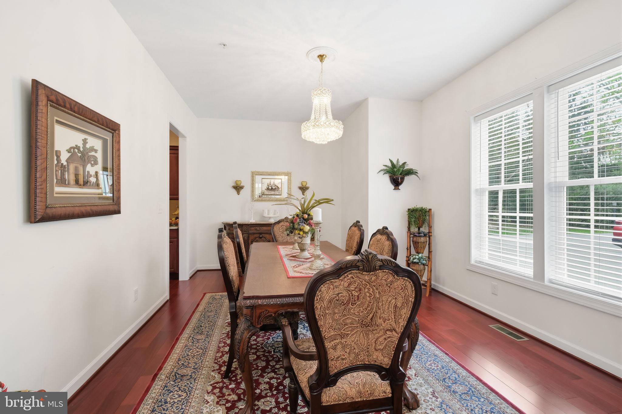 ANCIENT OAK - Residential