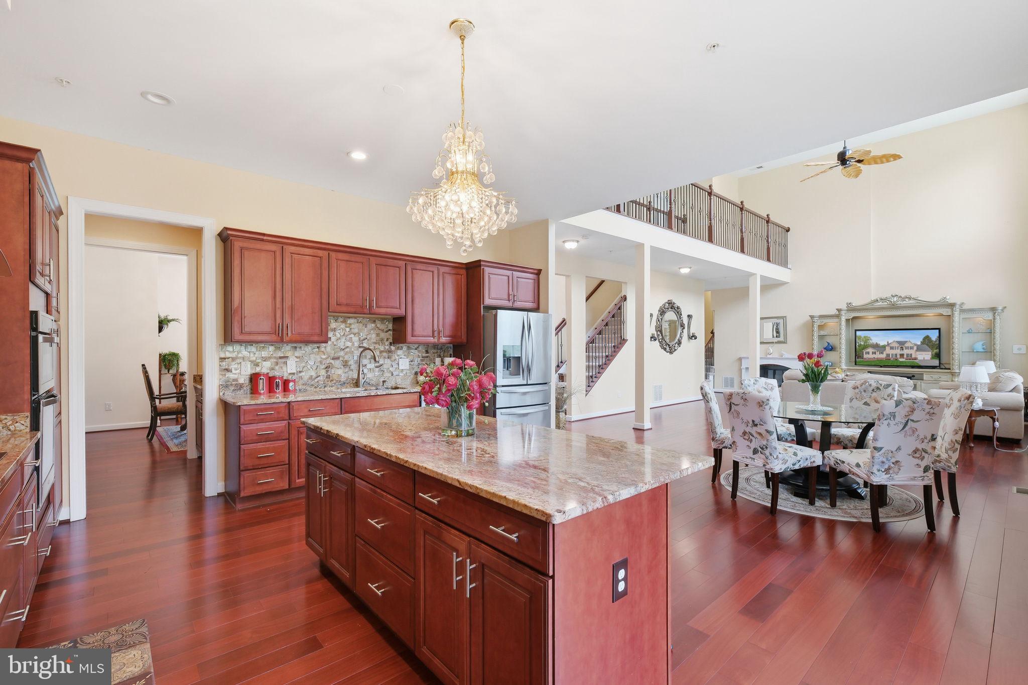 ANCIENT OAK - Residential