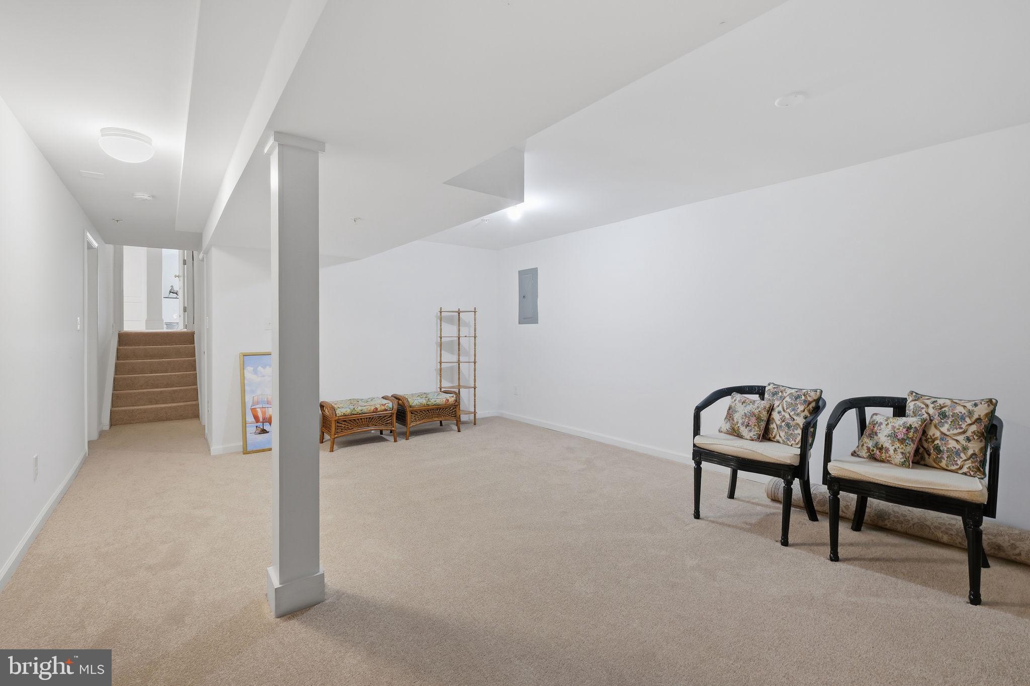 ANCIENT OAK - Residential