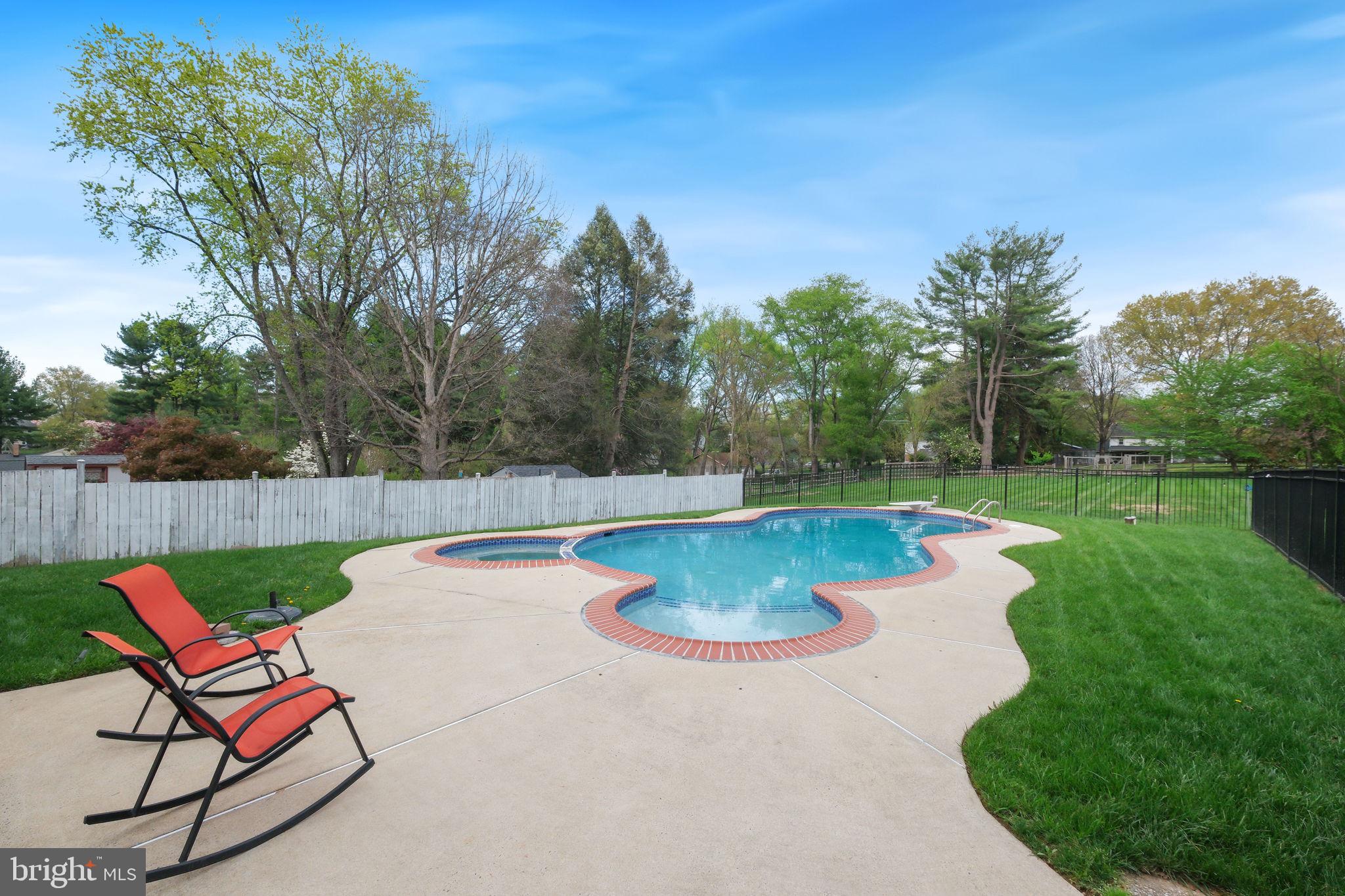 ANCIENT OAK - Residential