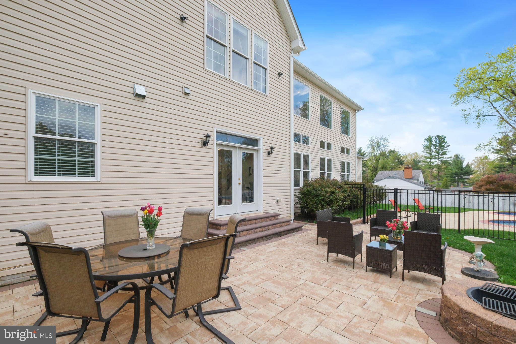 ANCIENT OAK - Residential