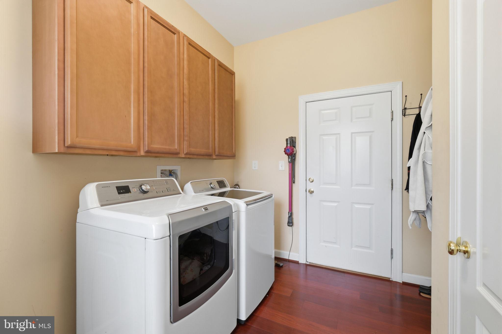 ANCIENT OAK - Residential