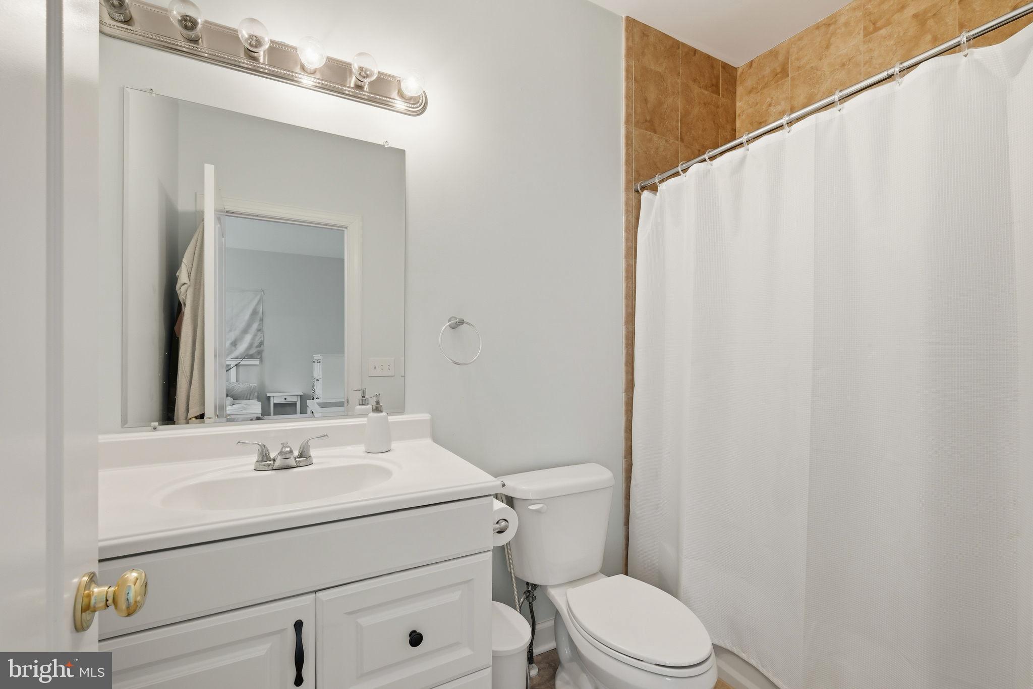 ANCIENT OAK - Residential