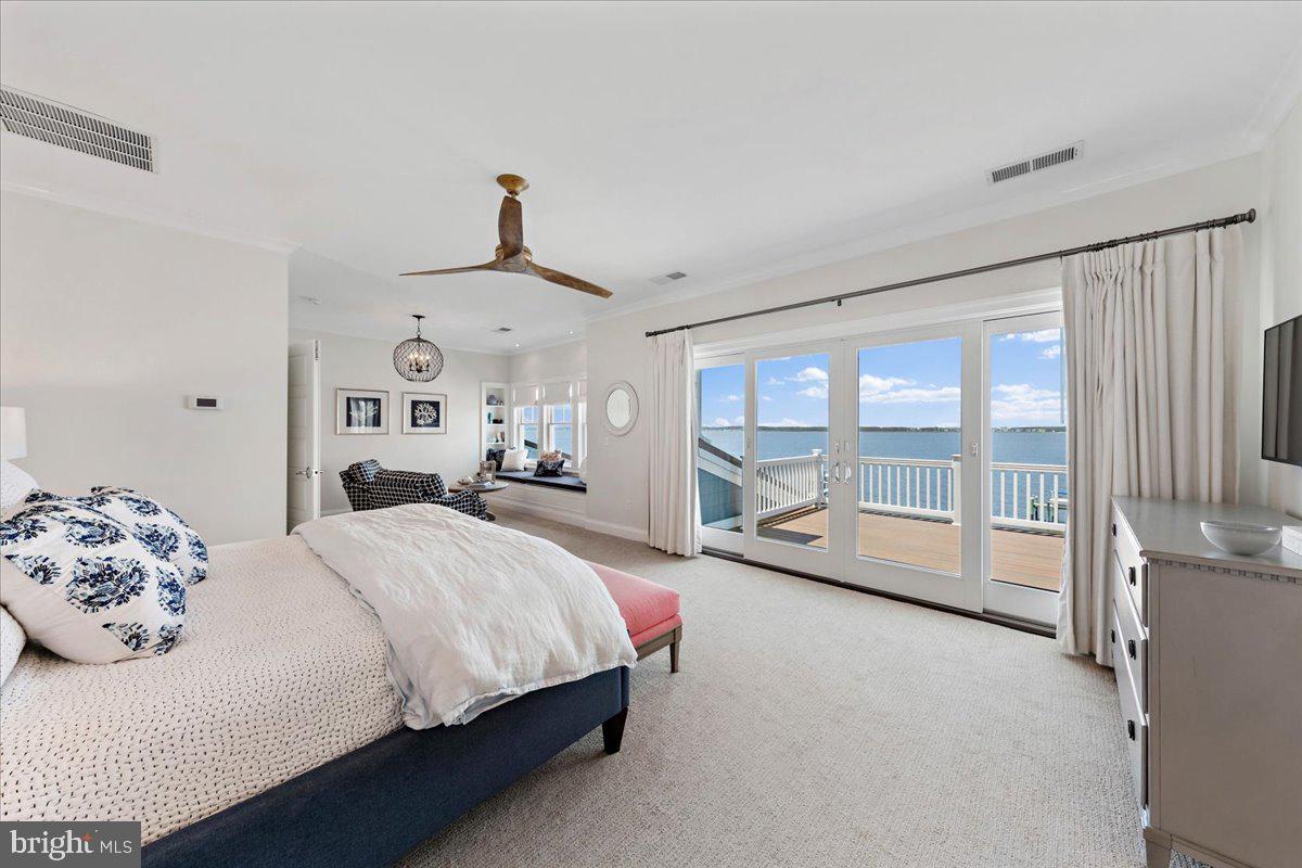 IRONS LANE - Residential