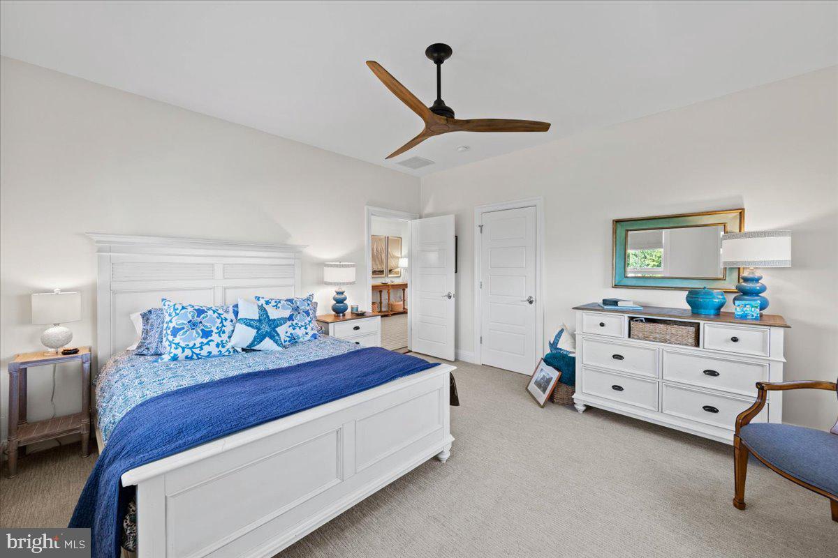 IRONS LANE - Residential