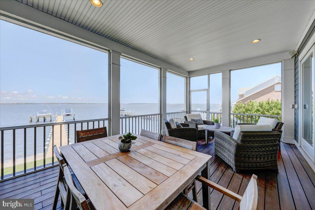 IRONS LANE - Residential