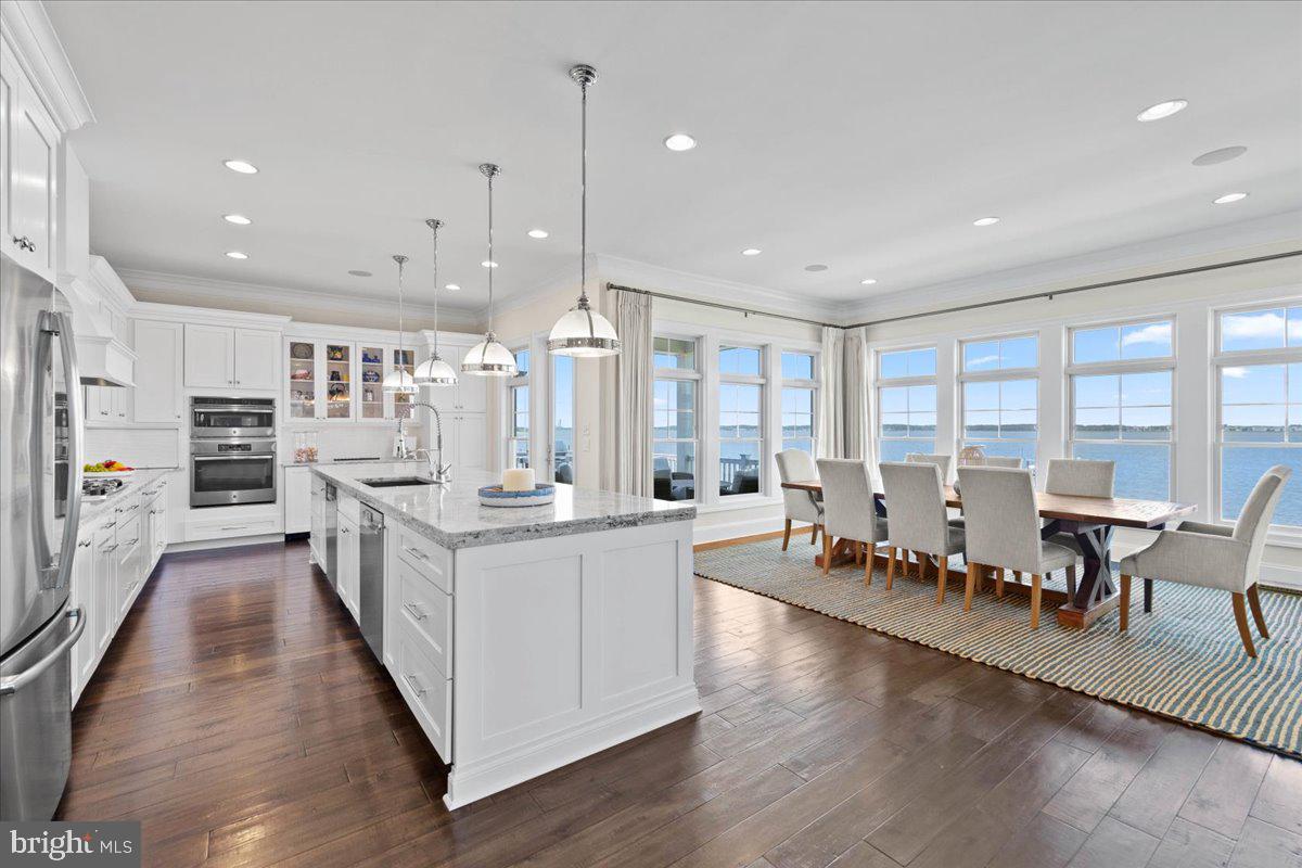 IRONS LANE - Residential