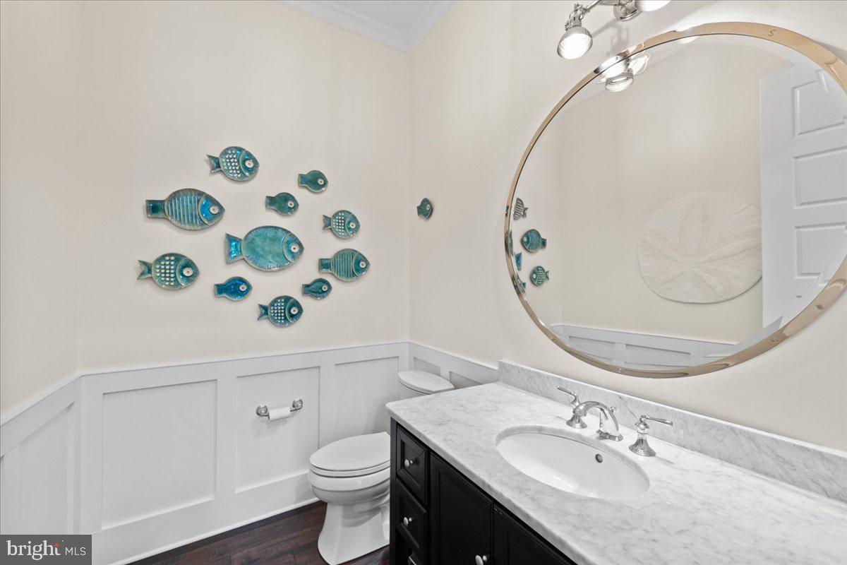 IRONS LANE - Residential