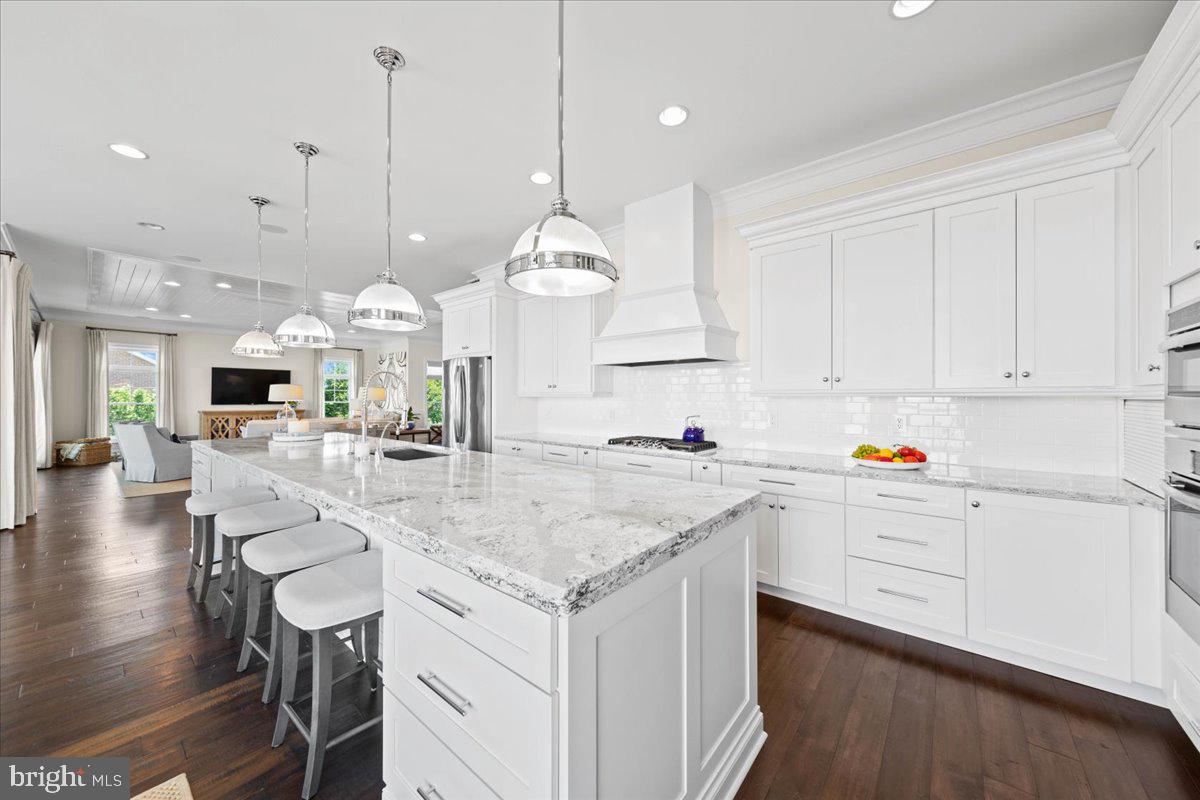 IRONS LANE - Residential