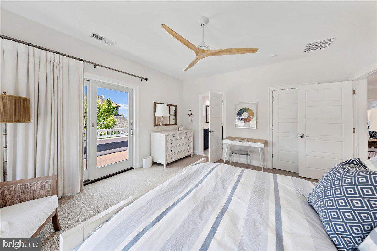 IRONS LANE - Residential