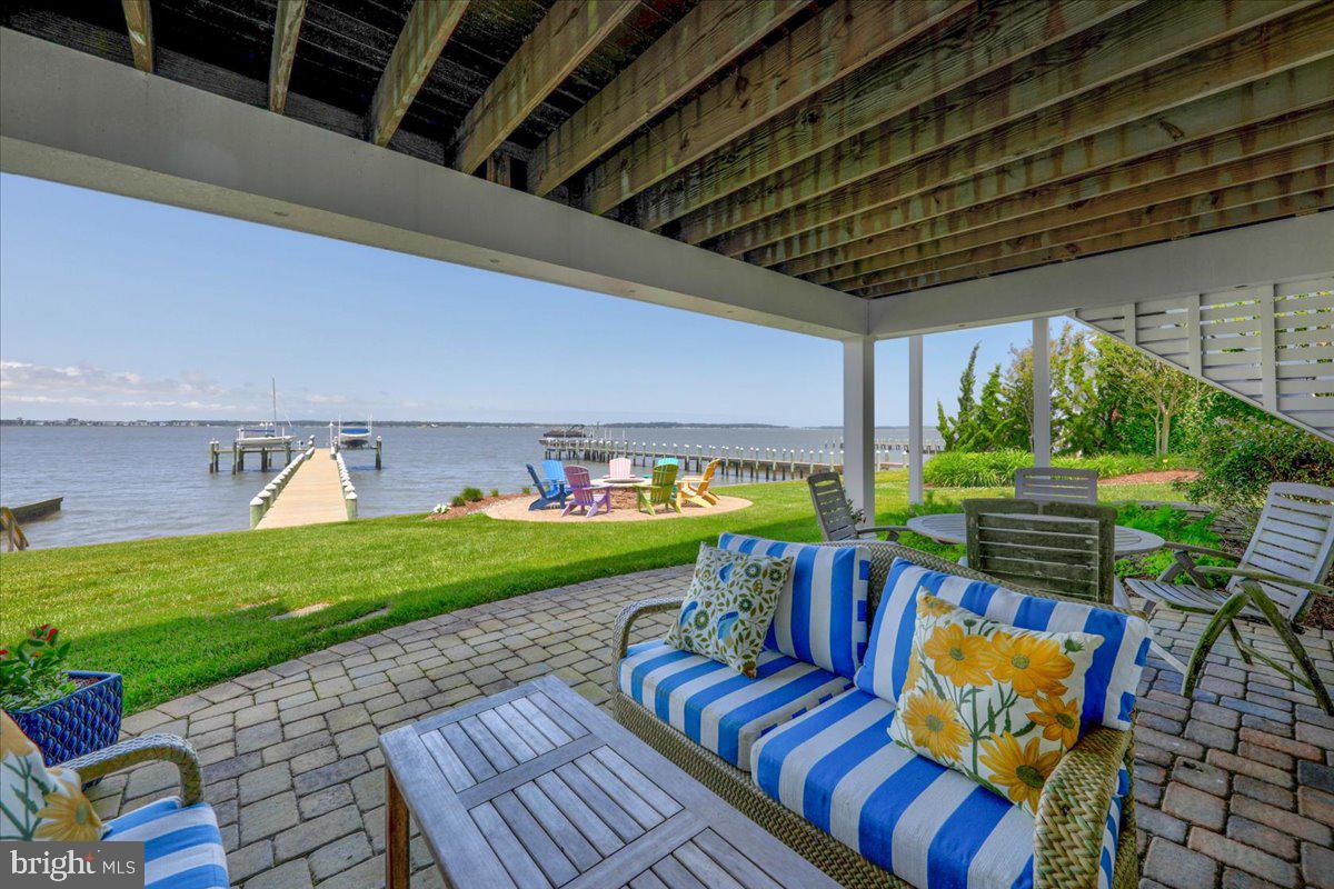 IRONS LANE - Residential