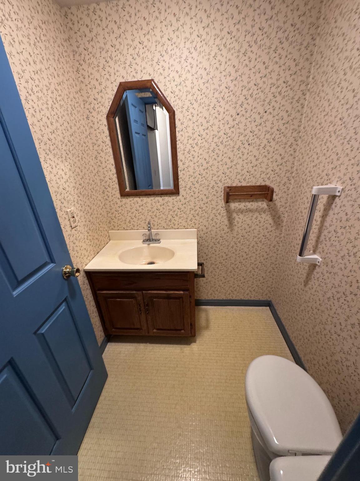 MADDEX - Commercial Lease