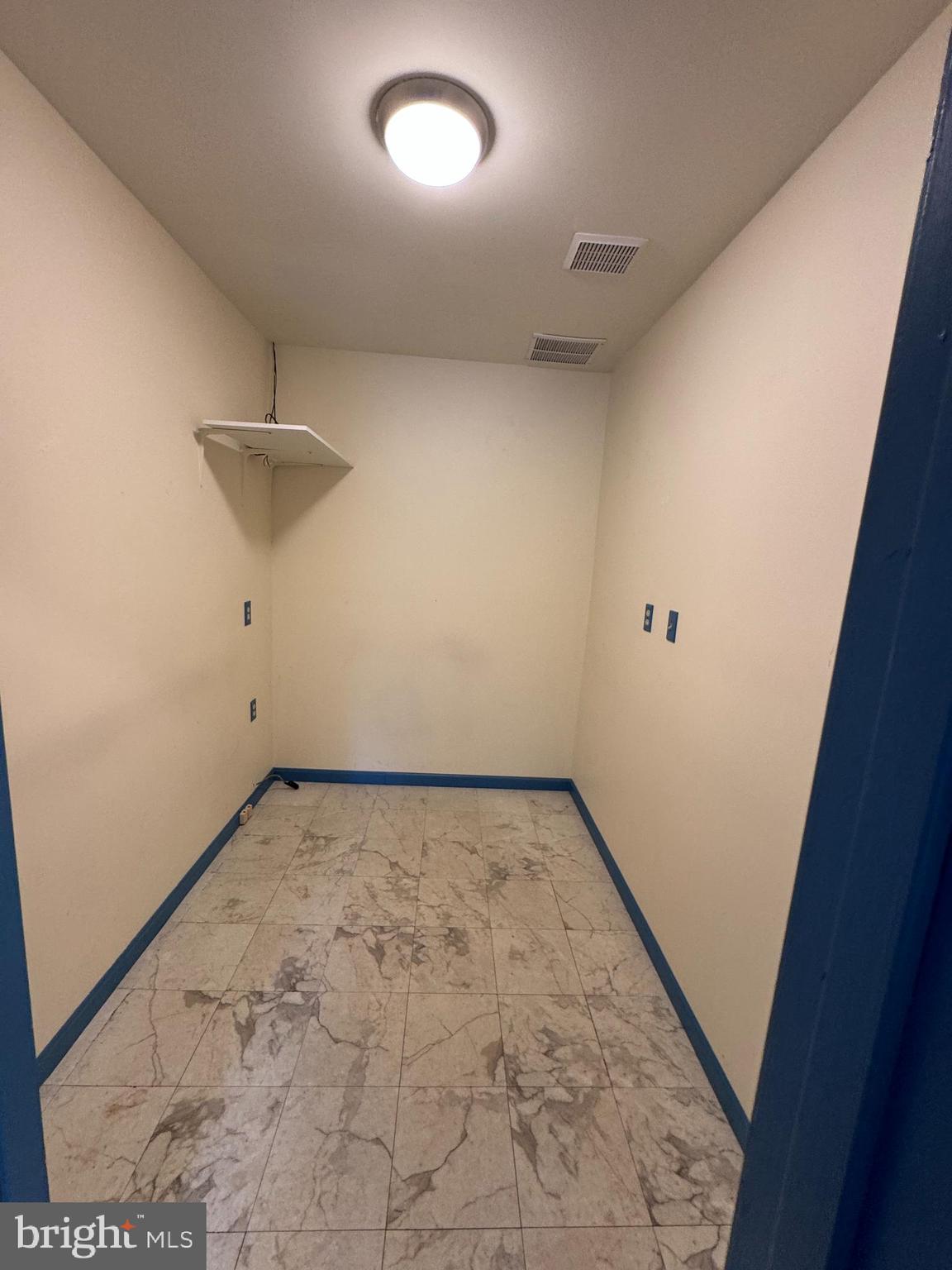 MADDEX - Commercial Lease