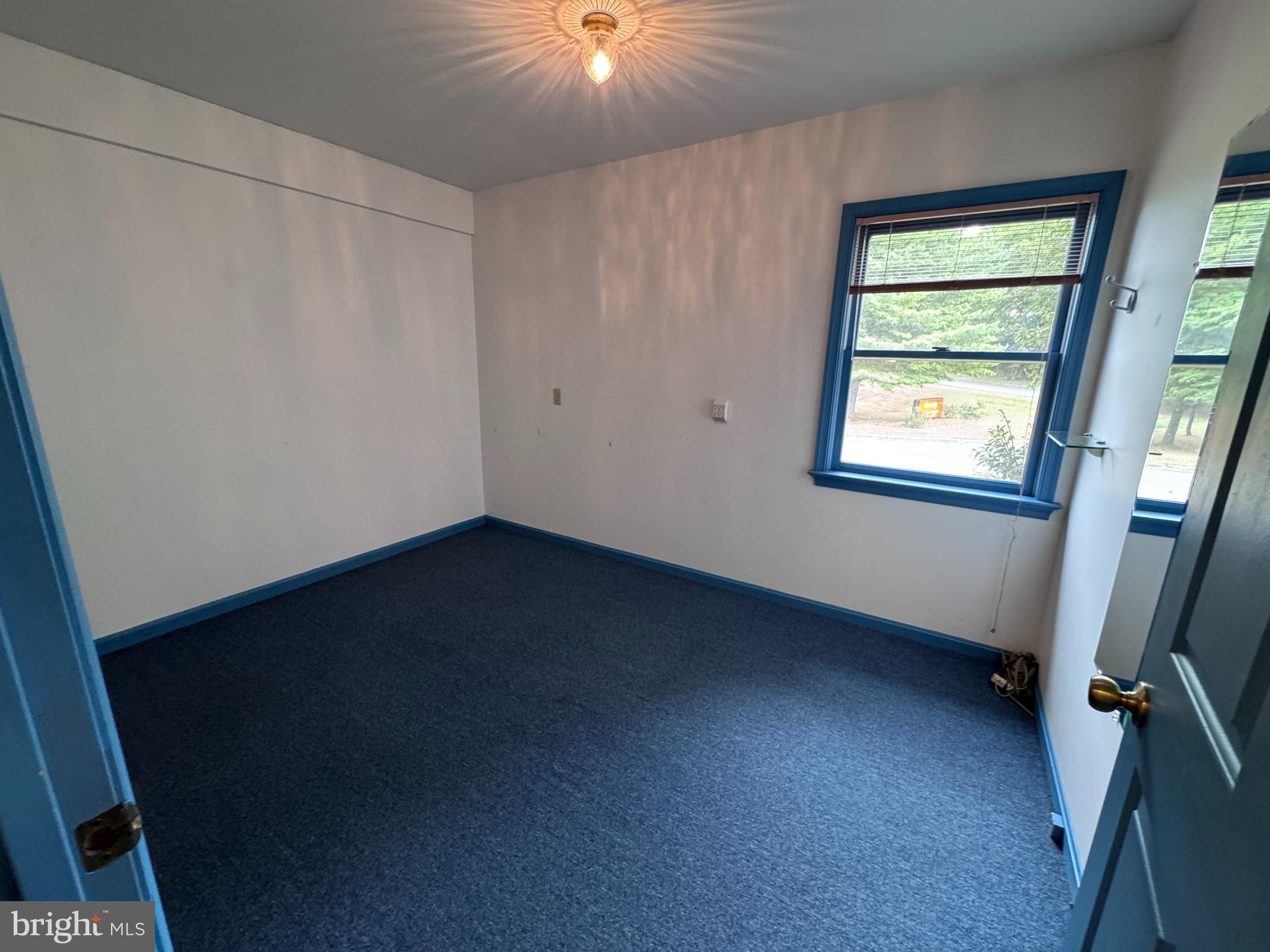 MADDEX - Commercial Lease