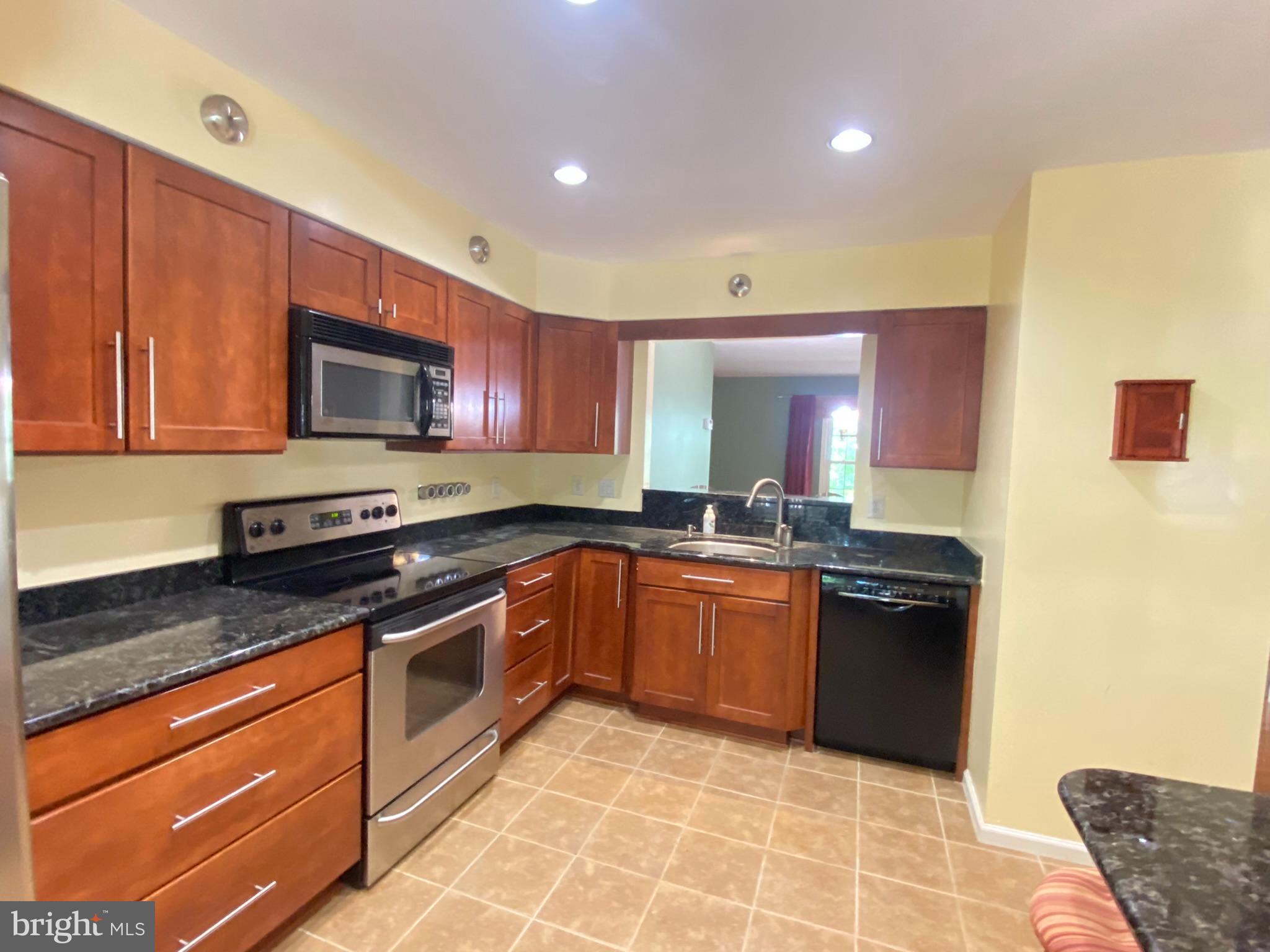 DUNN LORING VILLAGE - Residential Lease