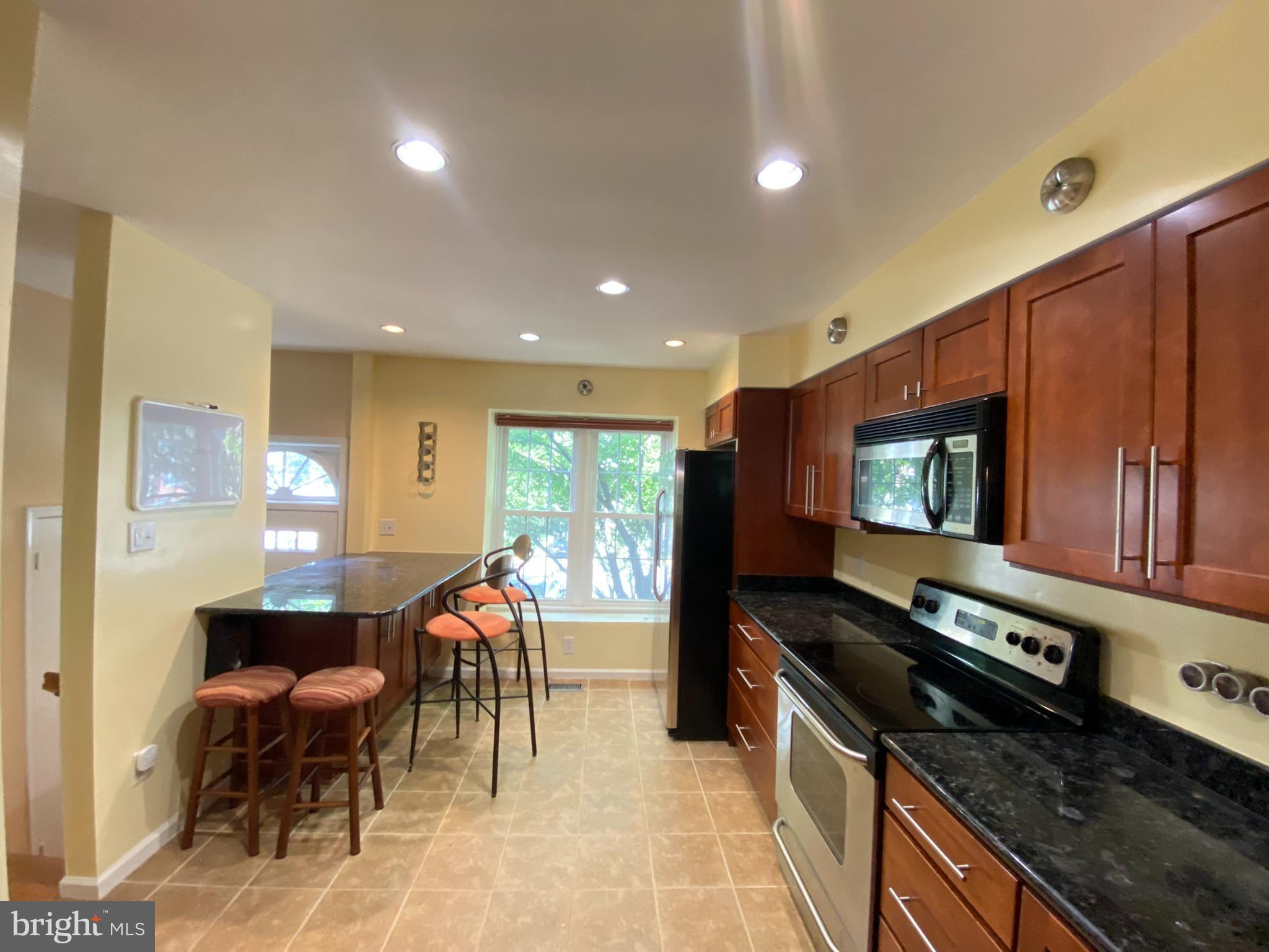 DUNN LORING VILLAGE - Residential Lease