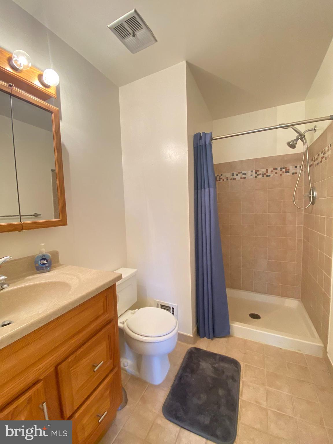 DUNN LORING VILLAGE - Residential Lease