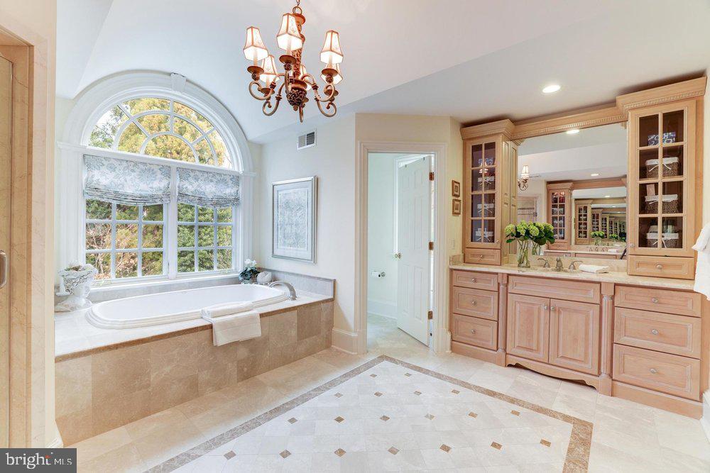 COUNTRY CLUB HILLS - Residential