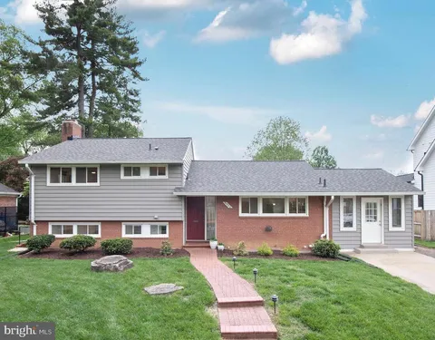 5922 Rossmore Drive, Bethesda, MD 20814 - MLS#: MDMC2179562