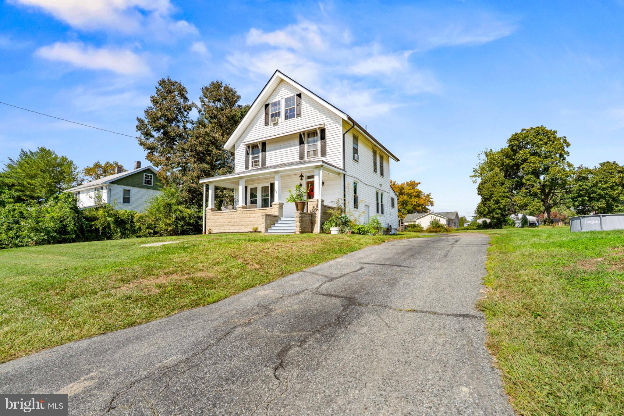 319 E CECIL AVENUE E